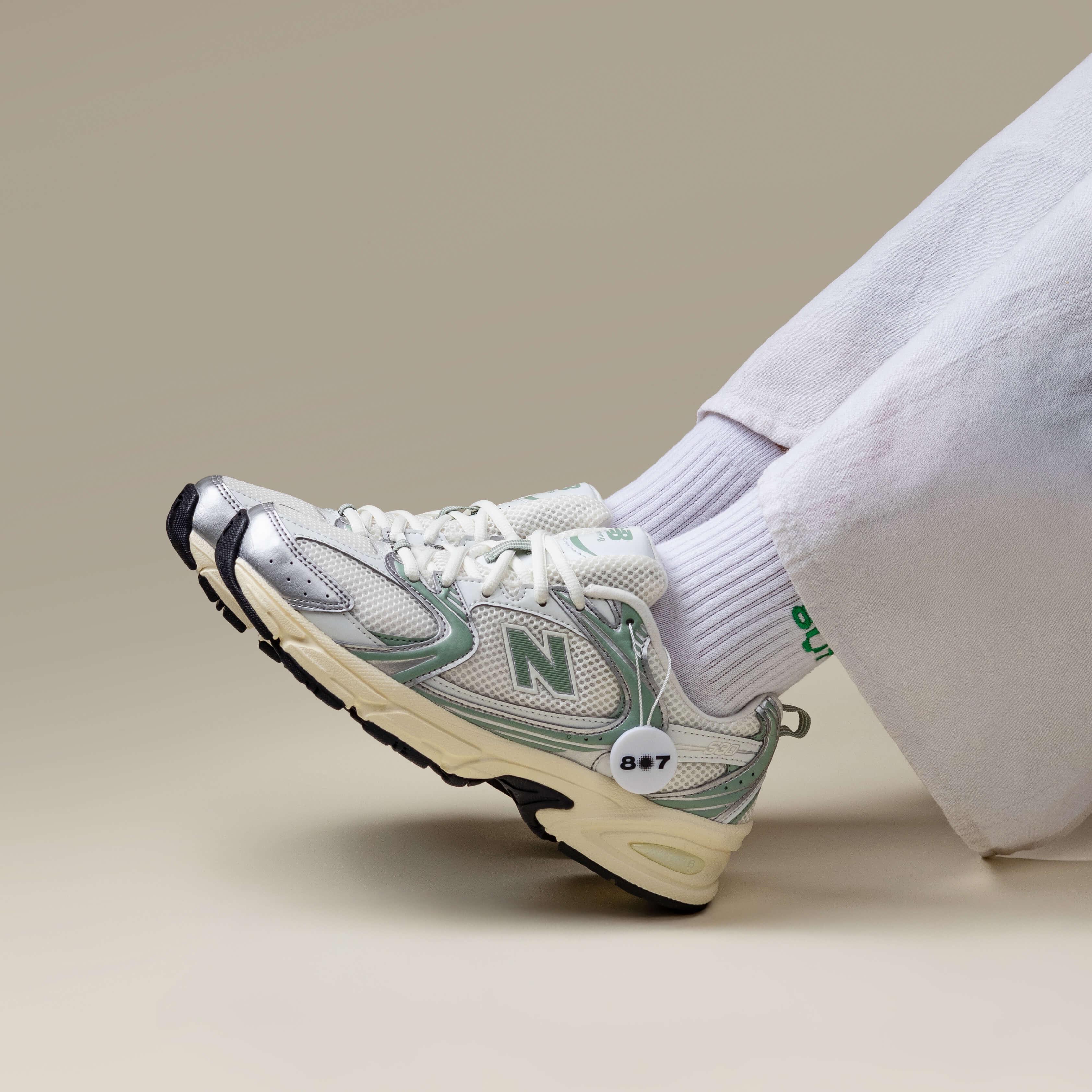 New Balance 530 Silver Metallic Mosaic Green