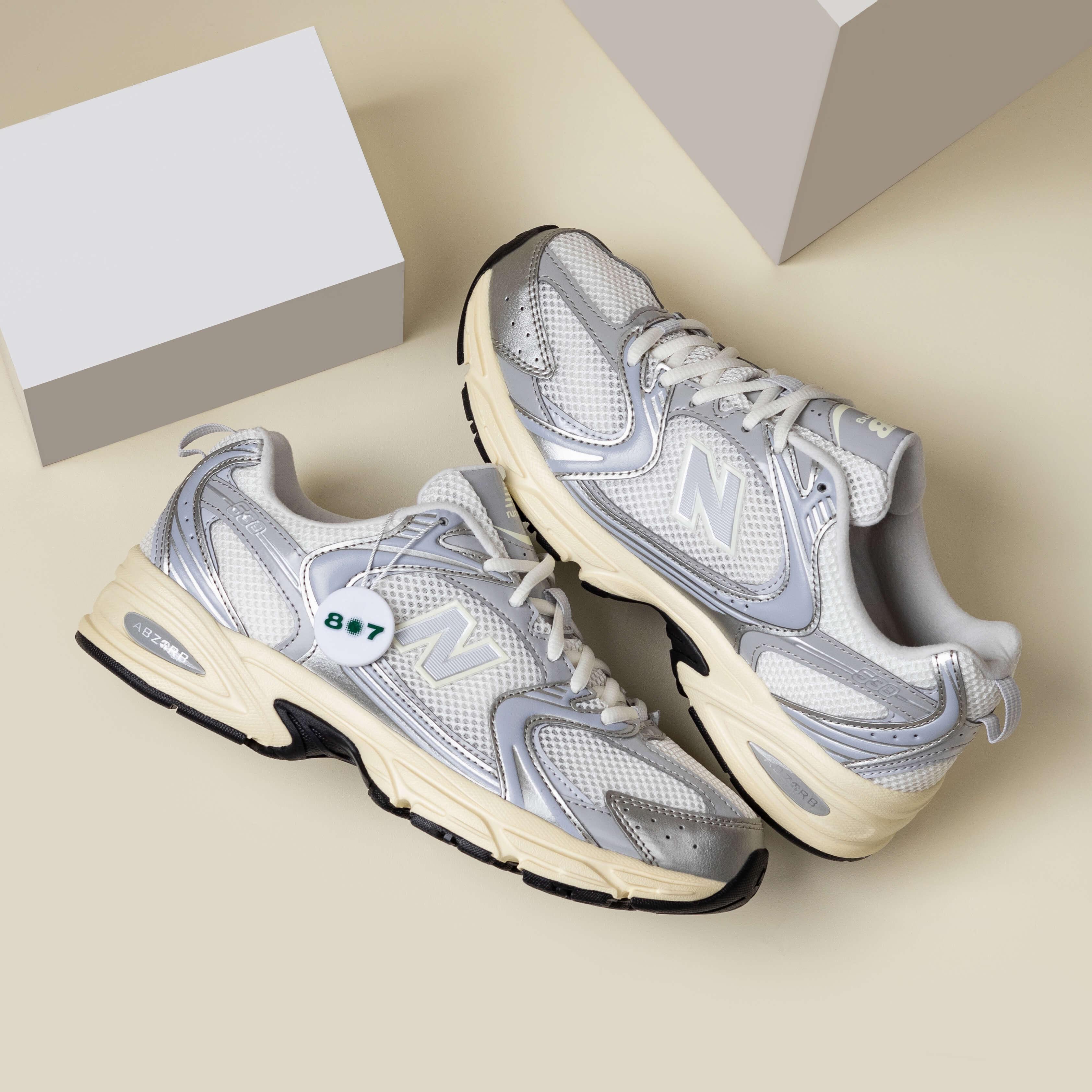 New Balance 530 Silver Metallic Reflection