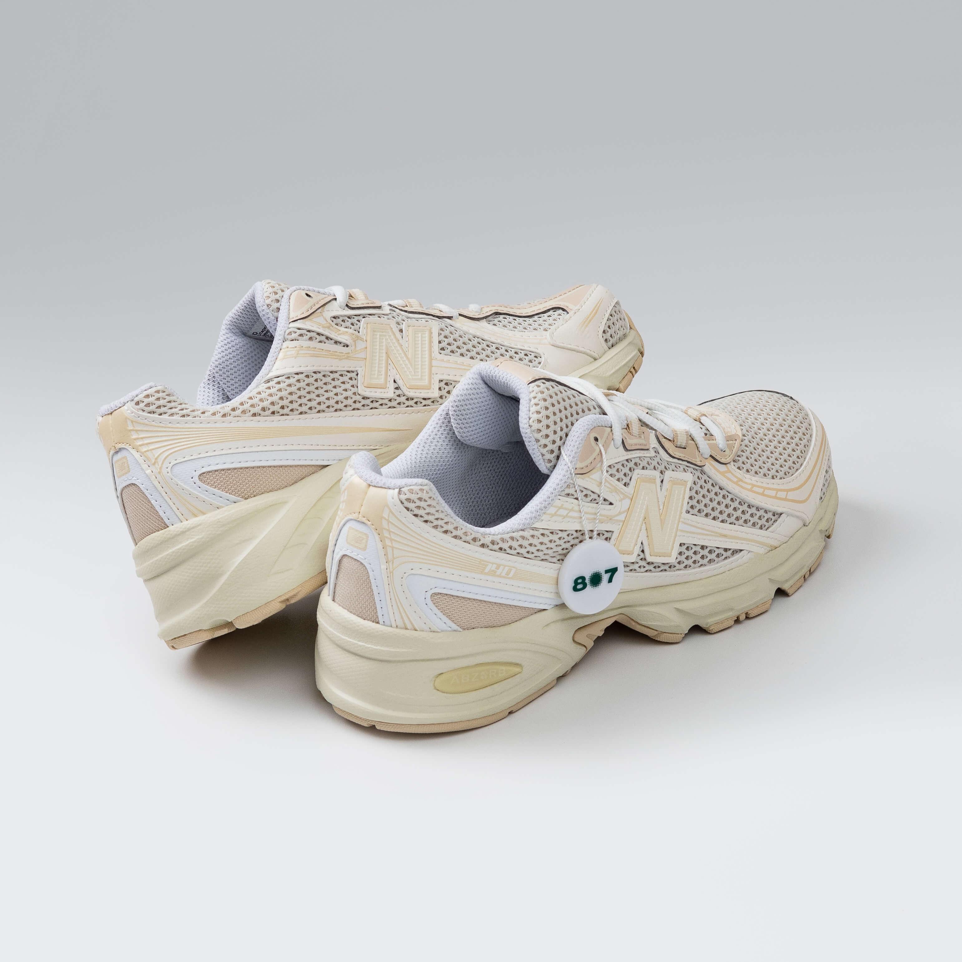 New Balance 740 Beige Ivory