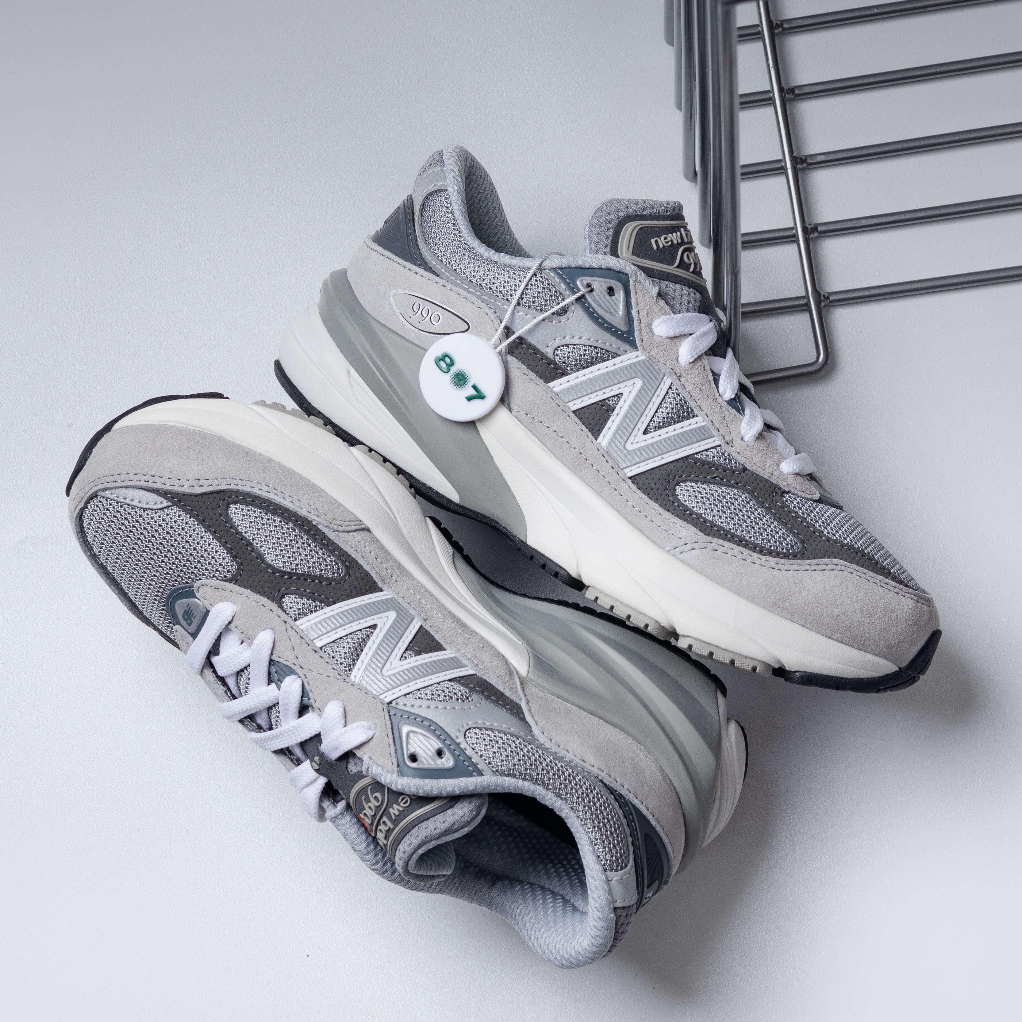 New Balance 990 V6 Grey GS Women