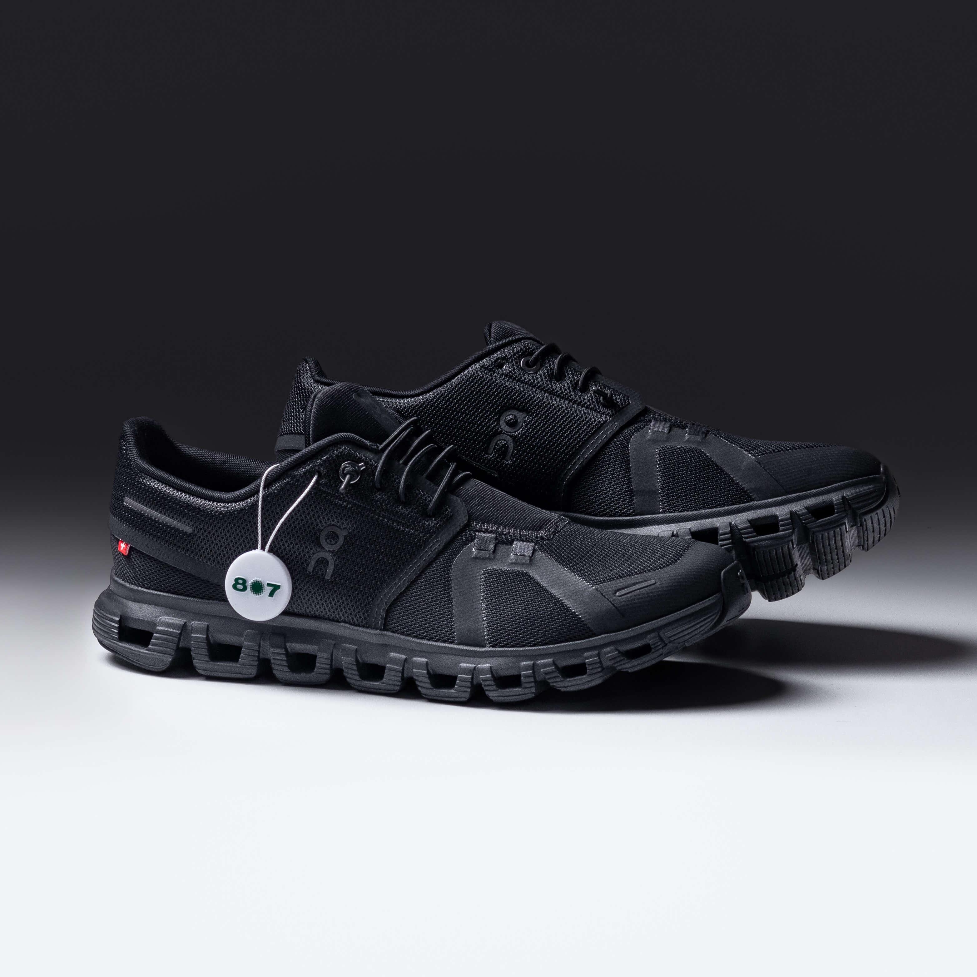 ON Cloud 6 All Black Eclipse