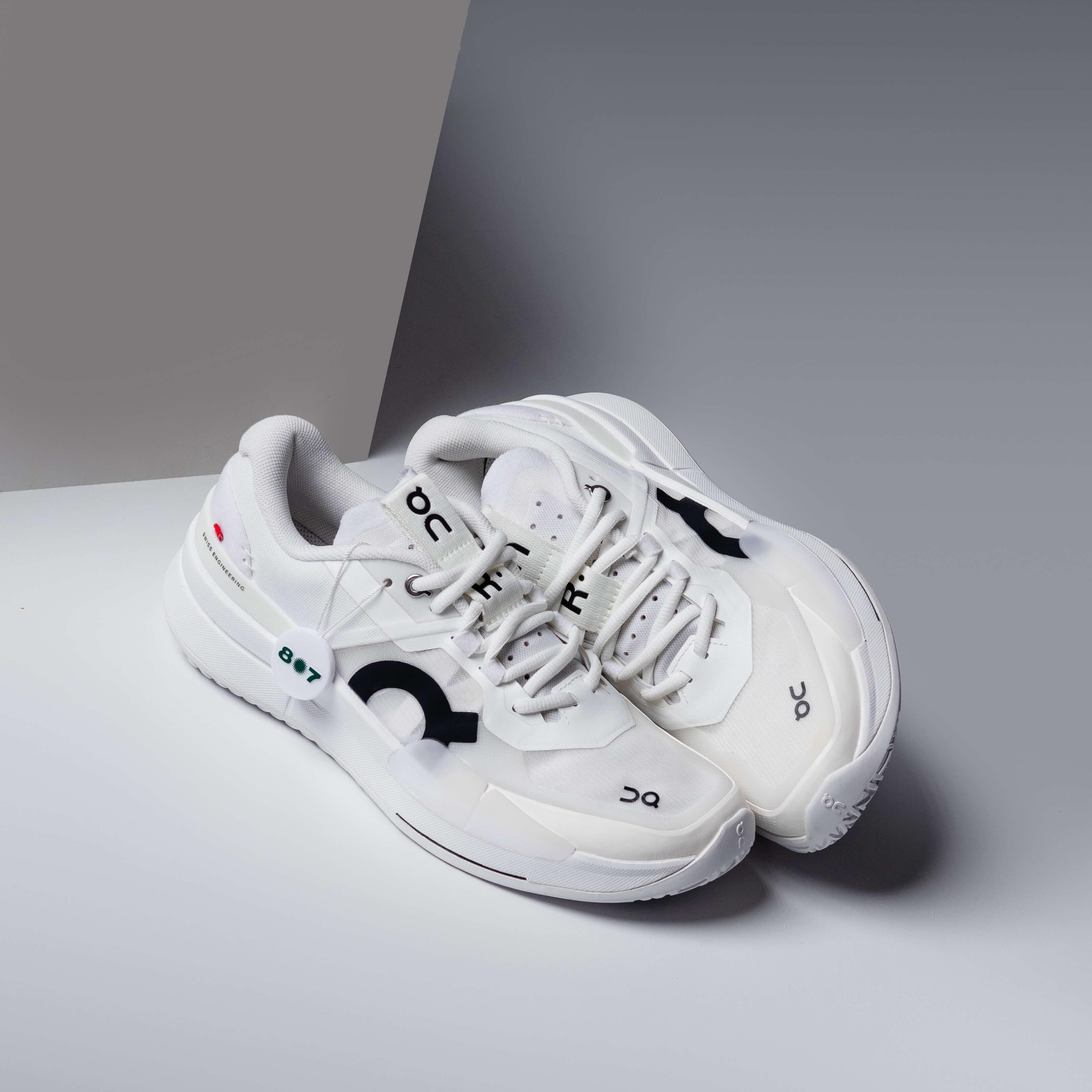 ON The Roger Pro 2 All White