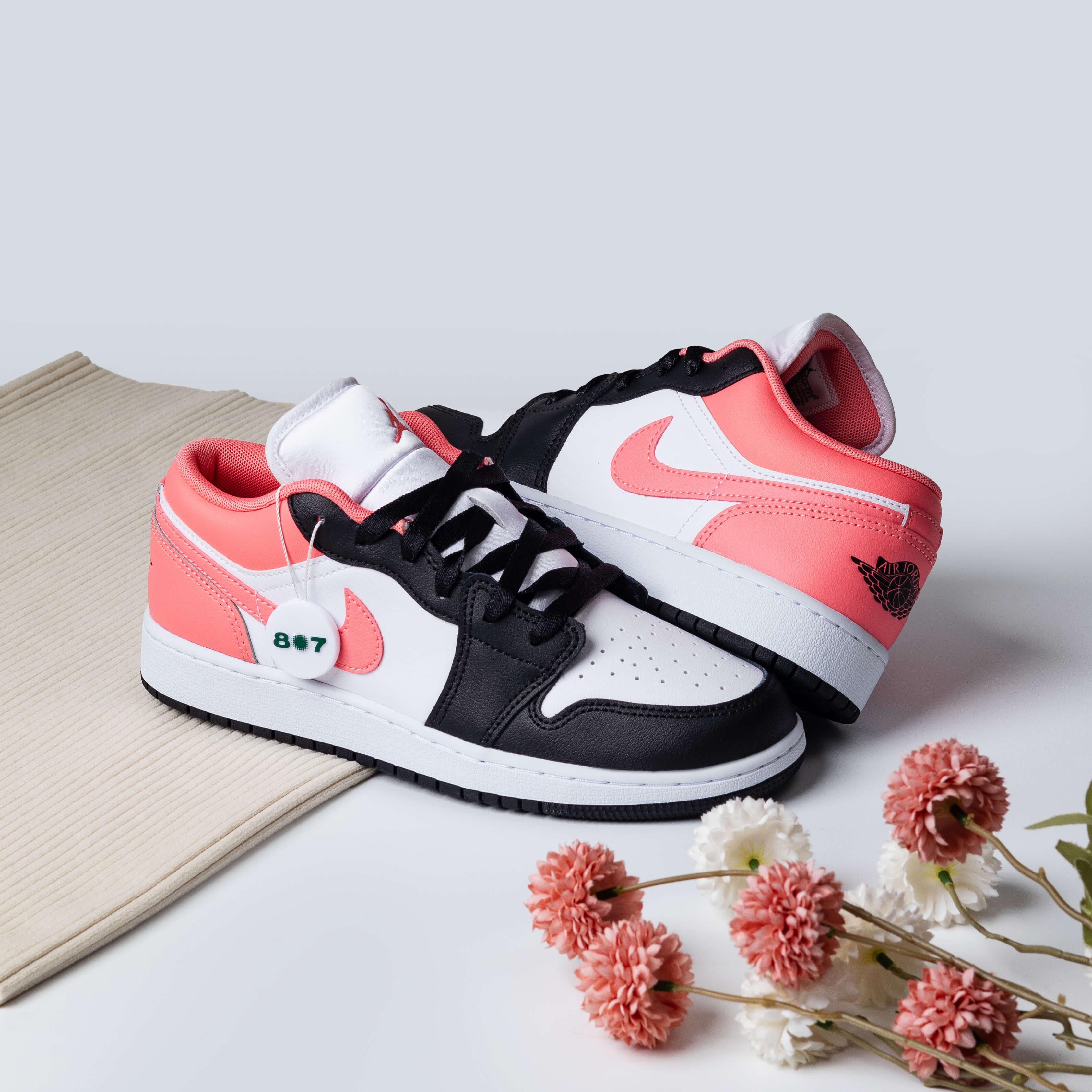 Air Jordan 1 Low Black Pink Gaze GS Women