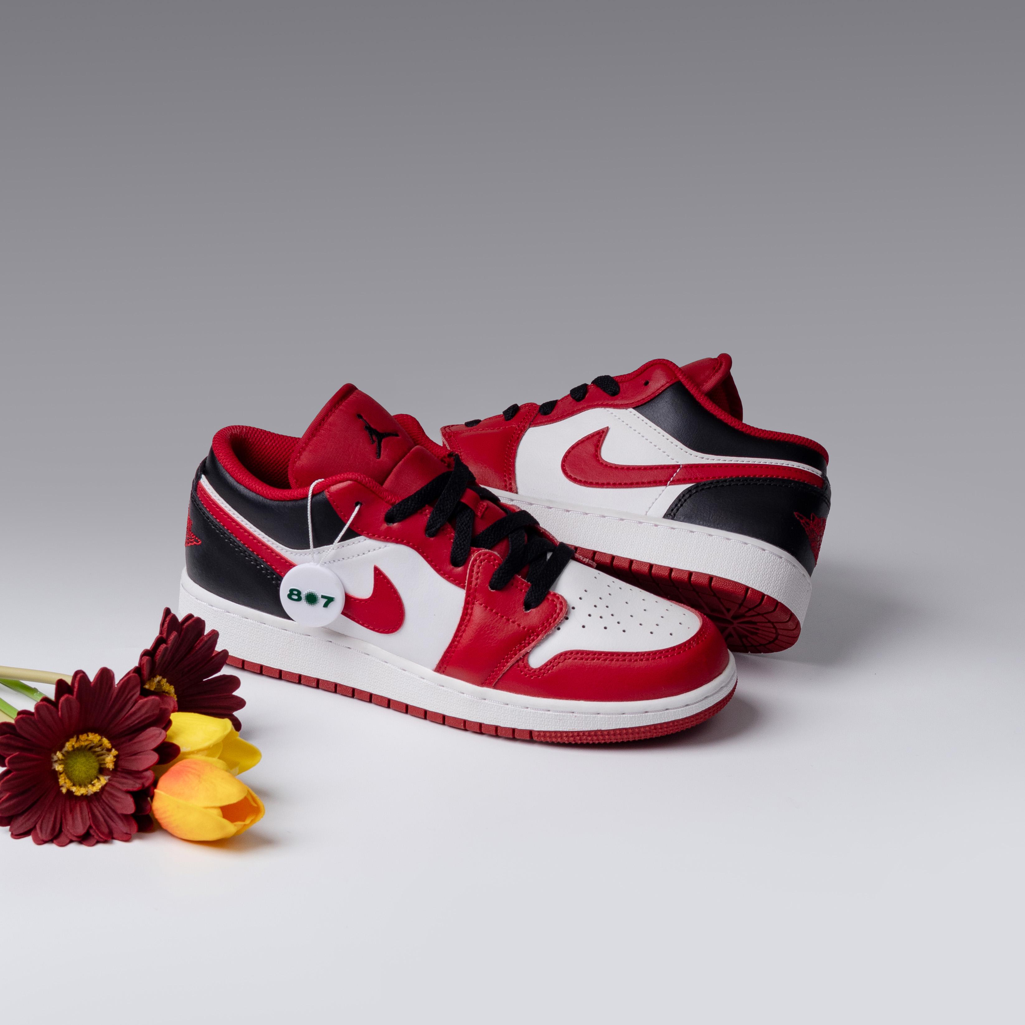Air Jordan 1 Low Bulls GS Women