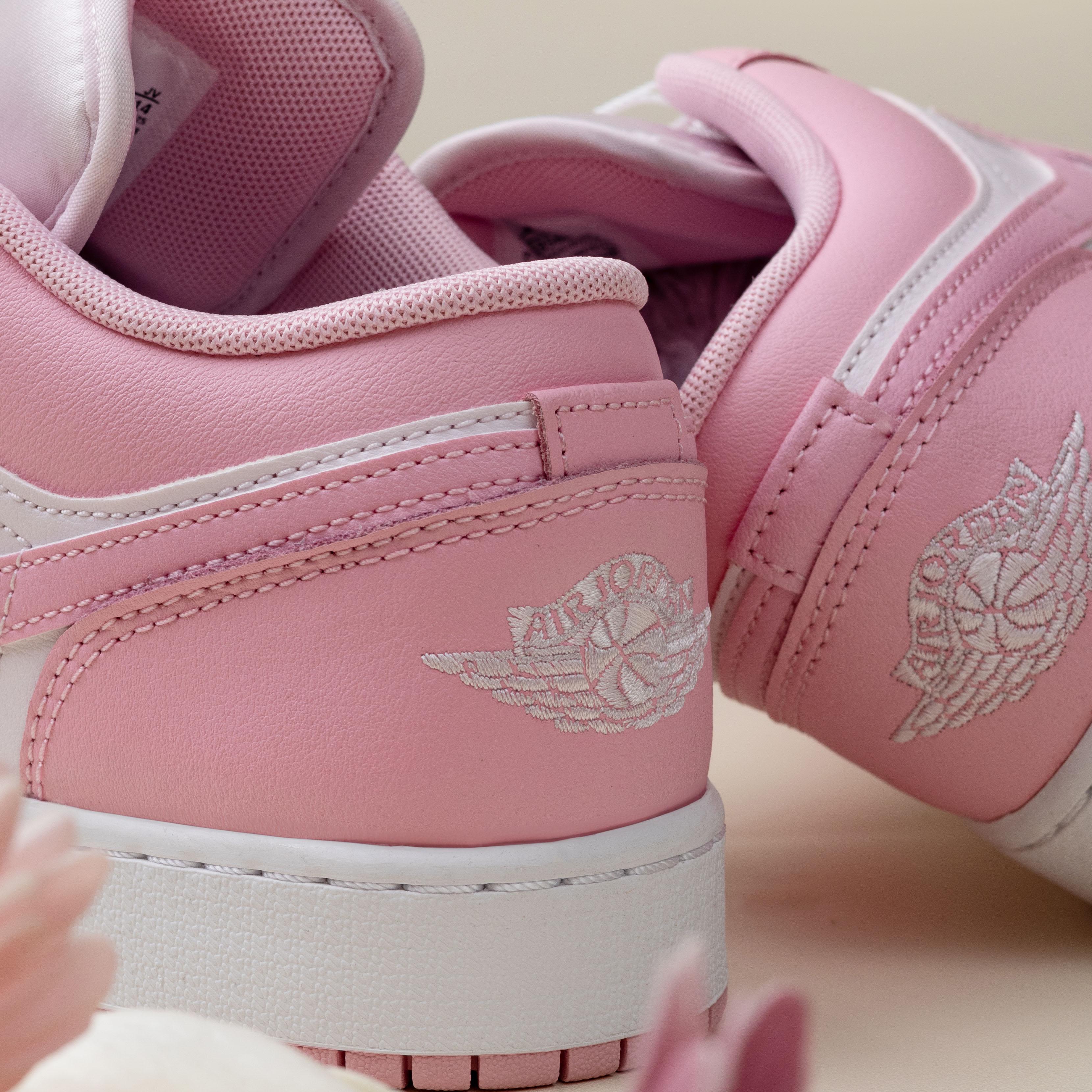 Air Jordan 1 Low Medium Soft Pink White GS Women