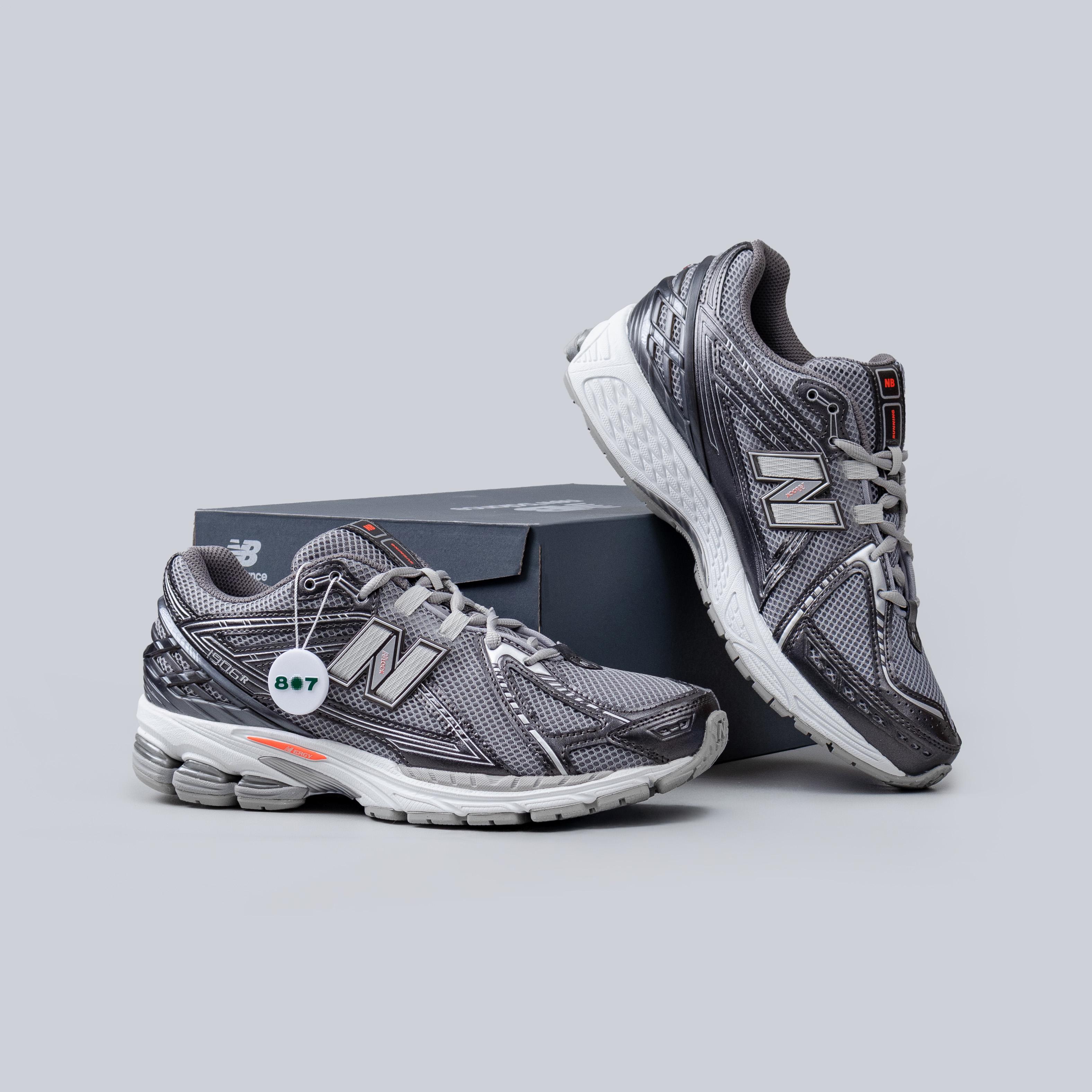New Balance 1906R Black Metallic Urgent Red Slate
