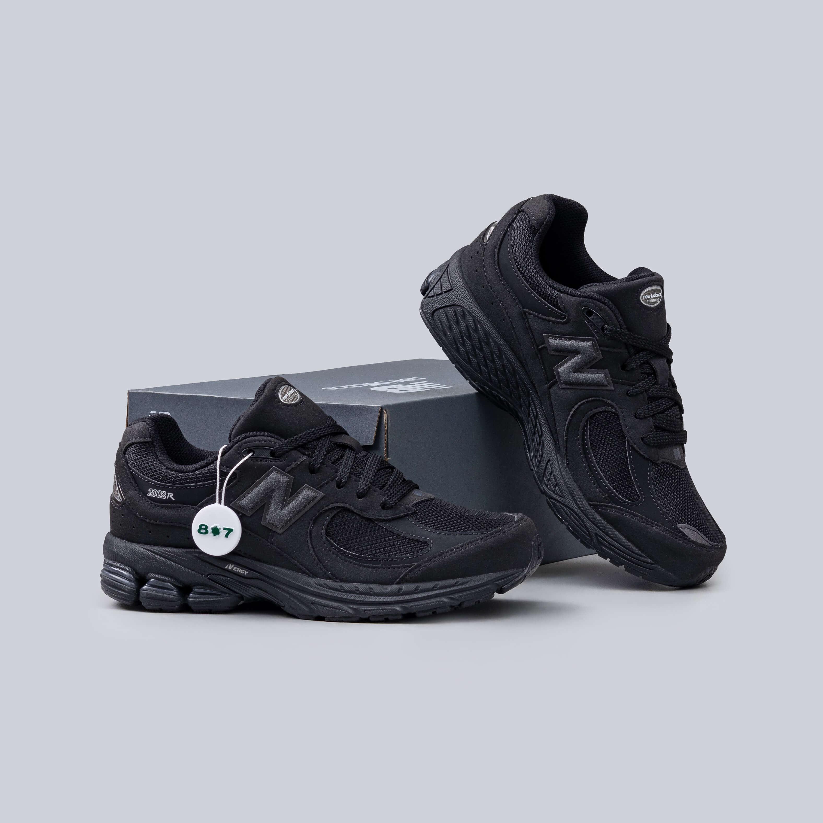 New Balance 2002R All Black
