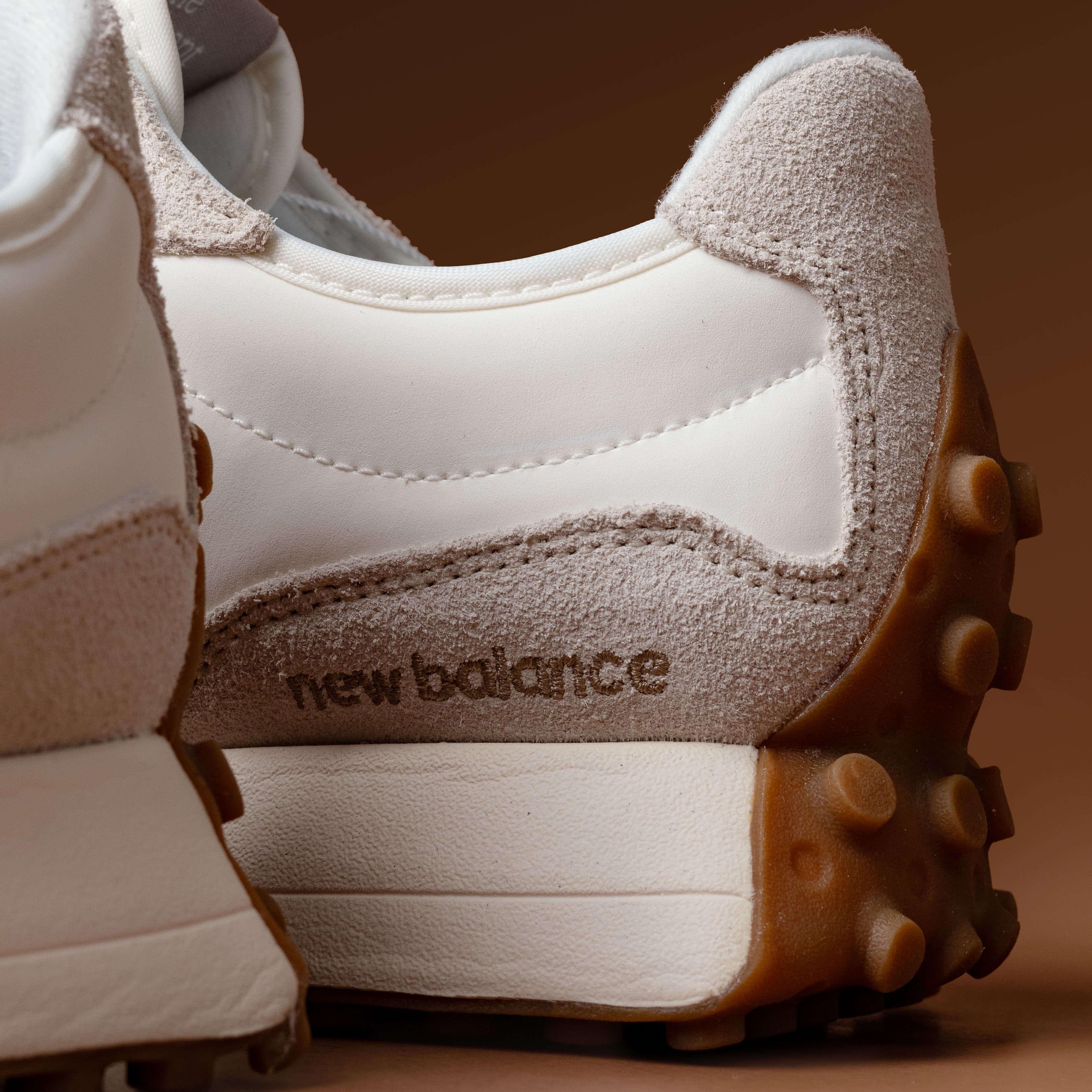 New Balance 327 Moonbeam Driftwood Brown