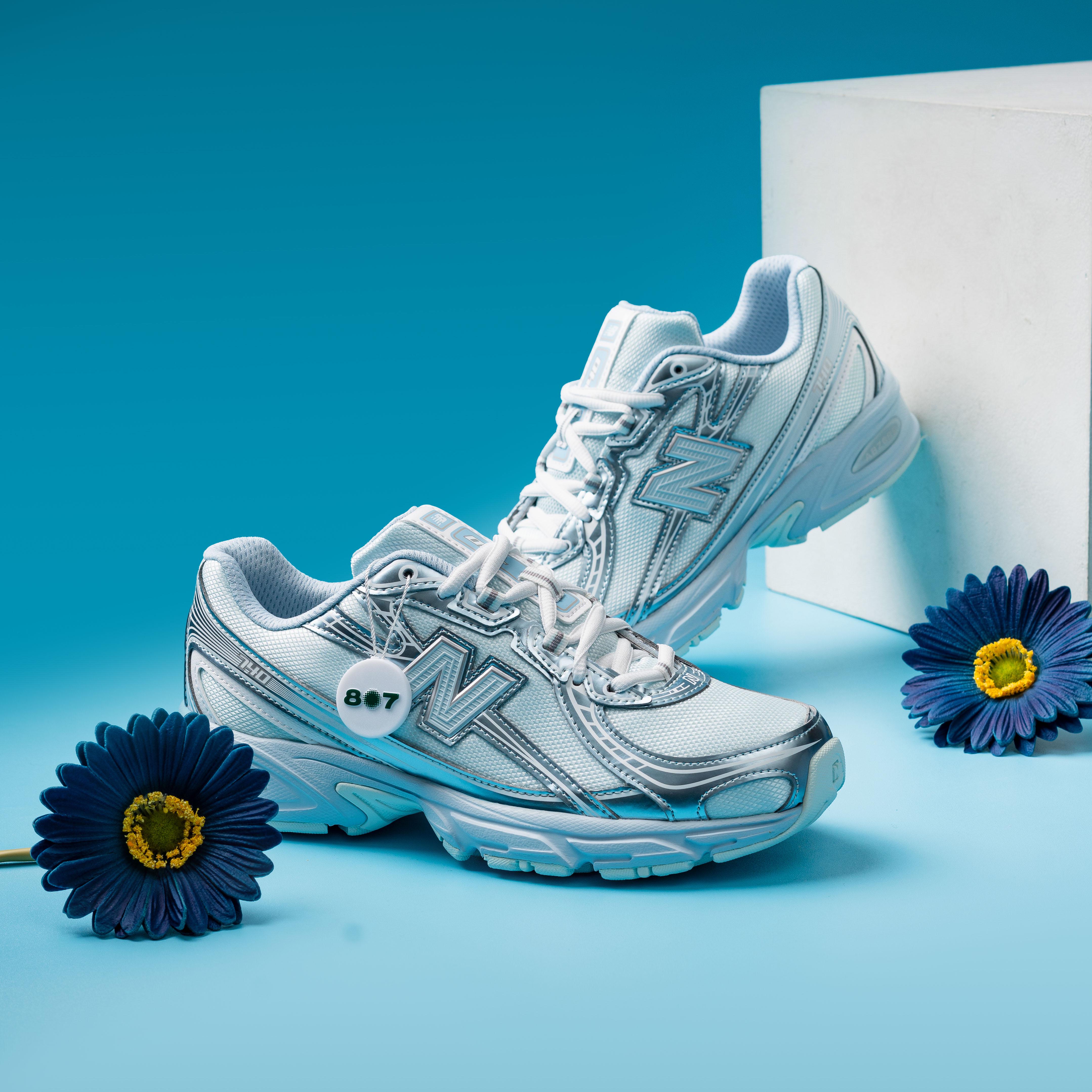 New Balance 740 Lace Big Kid Glint Blue GS Women