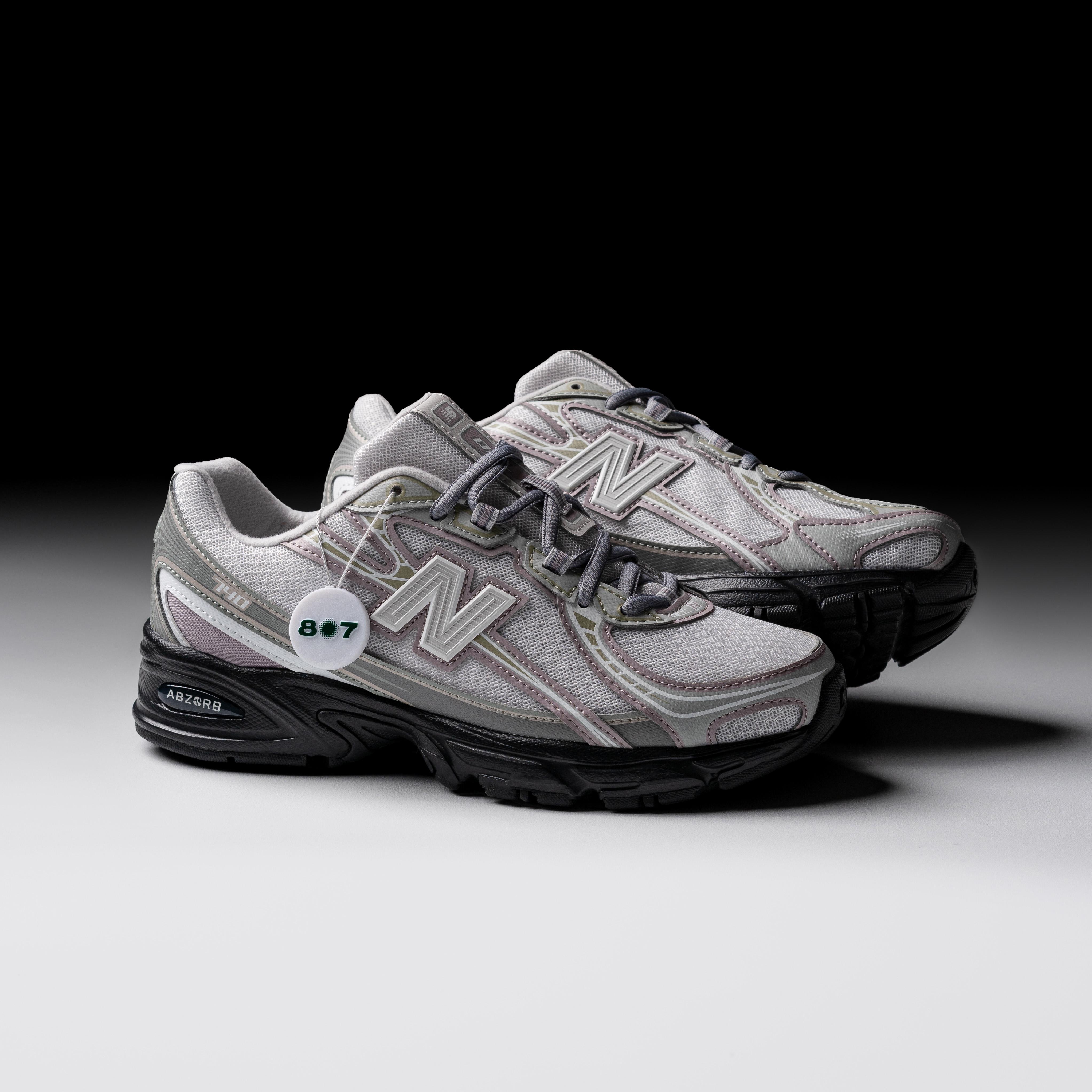 New Balance 740 Truffle Salt GS Women