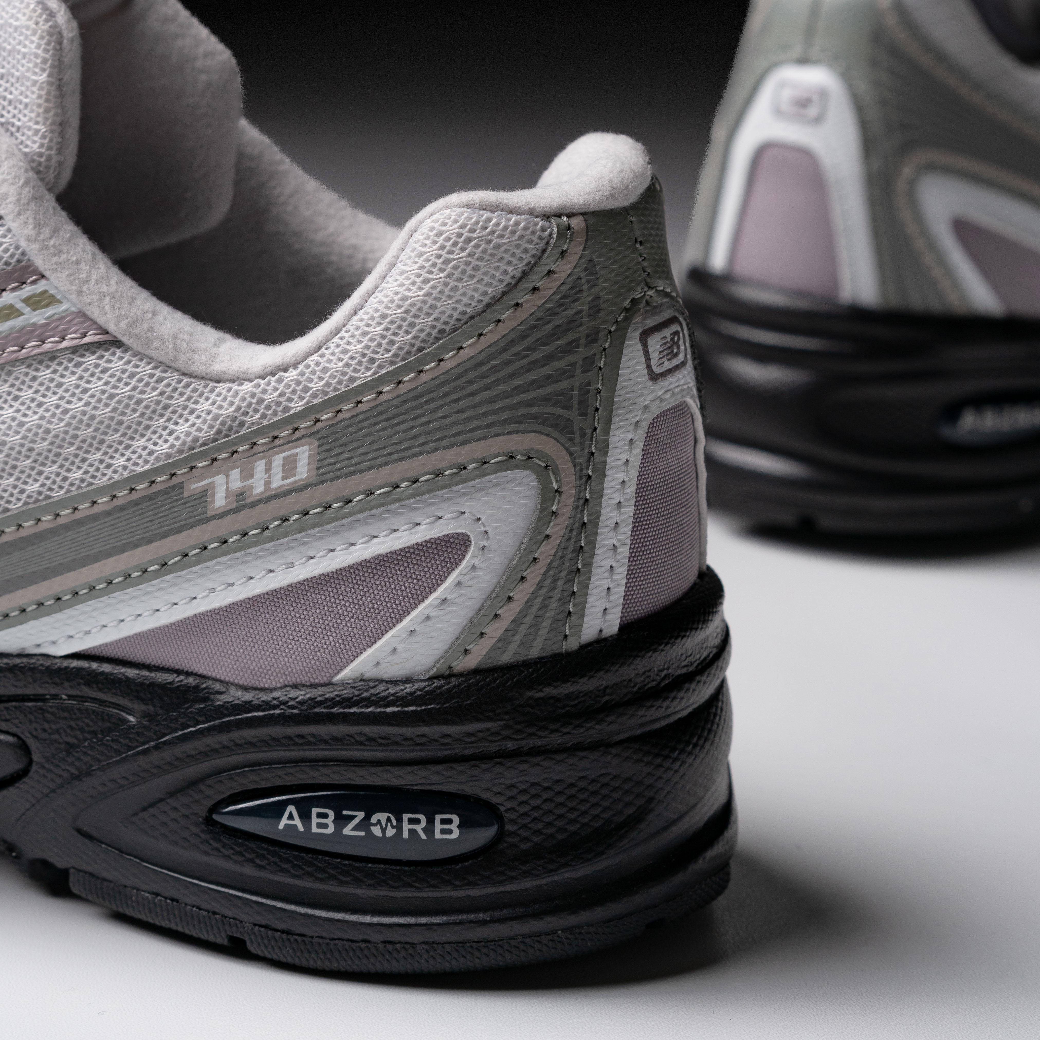 New Balance 740 Truffle Salt GS Women