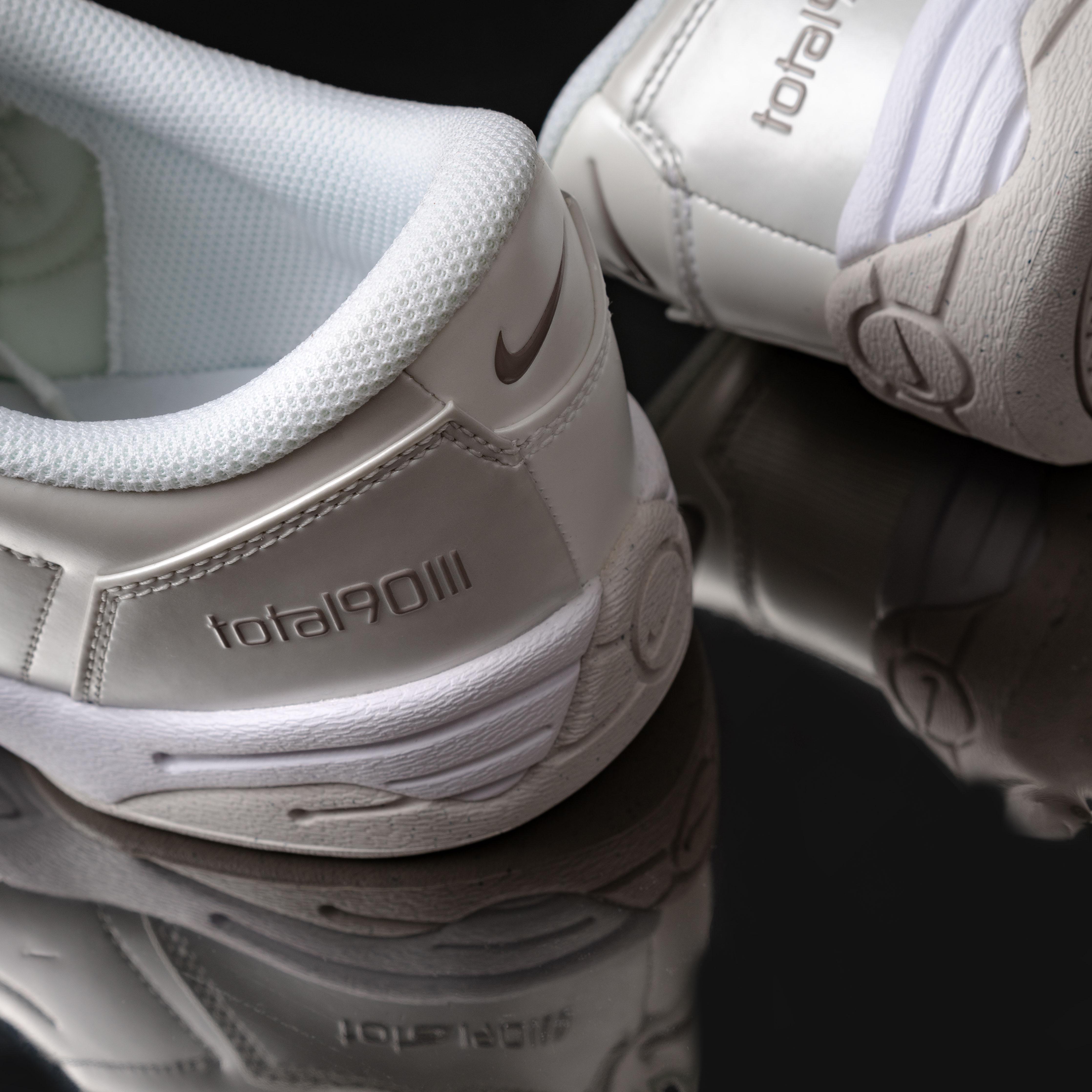 Nike Total 90 3 Photon Dust
