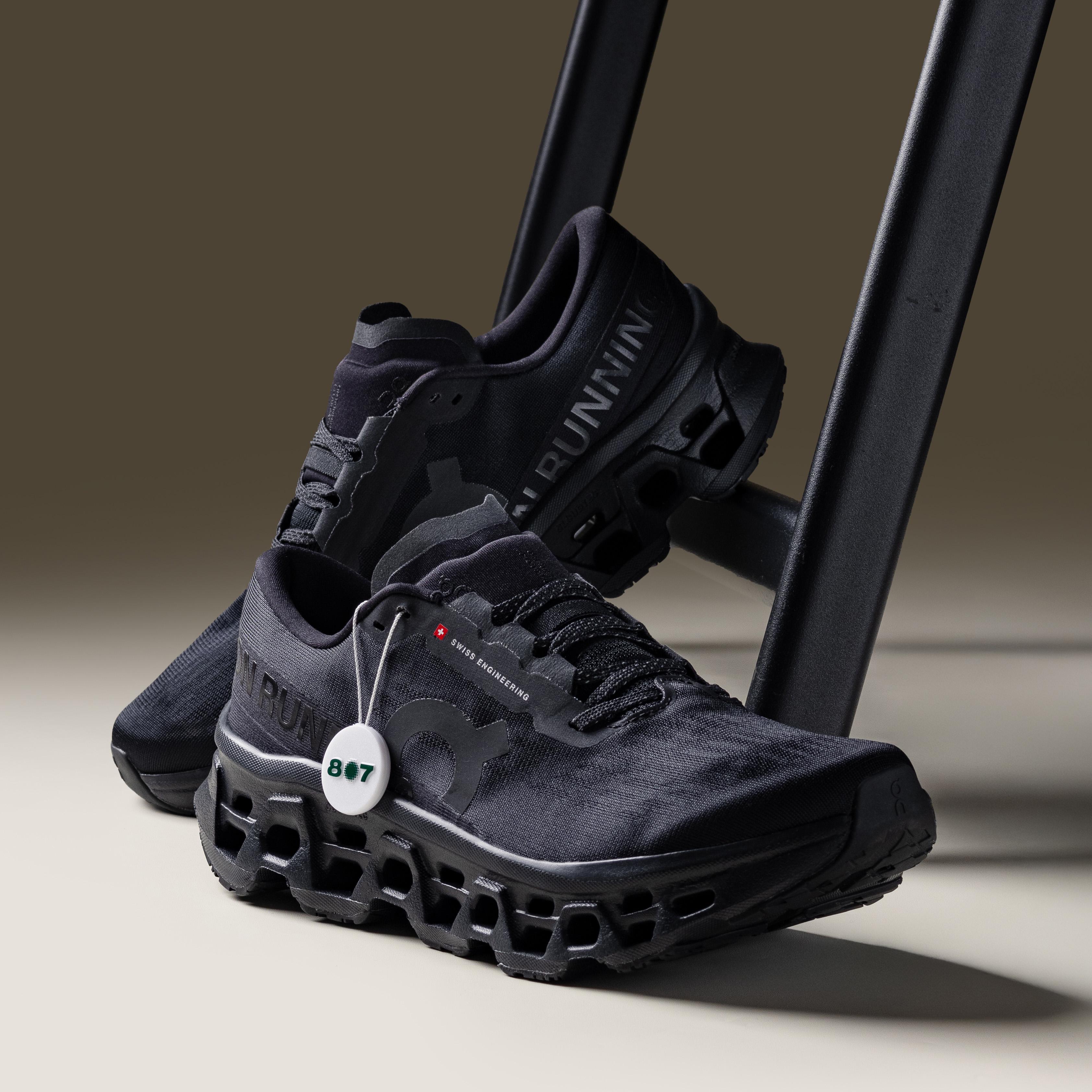 ON Cloudmonster 3 Triple Black