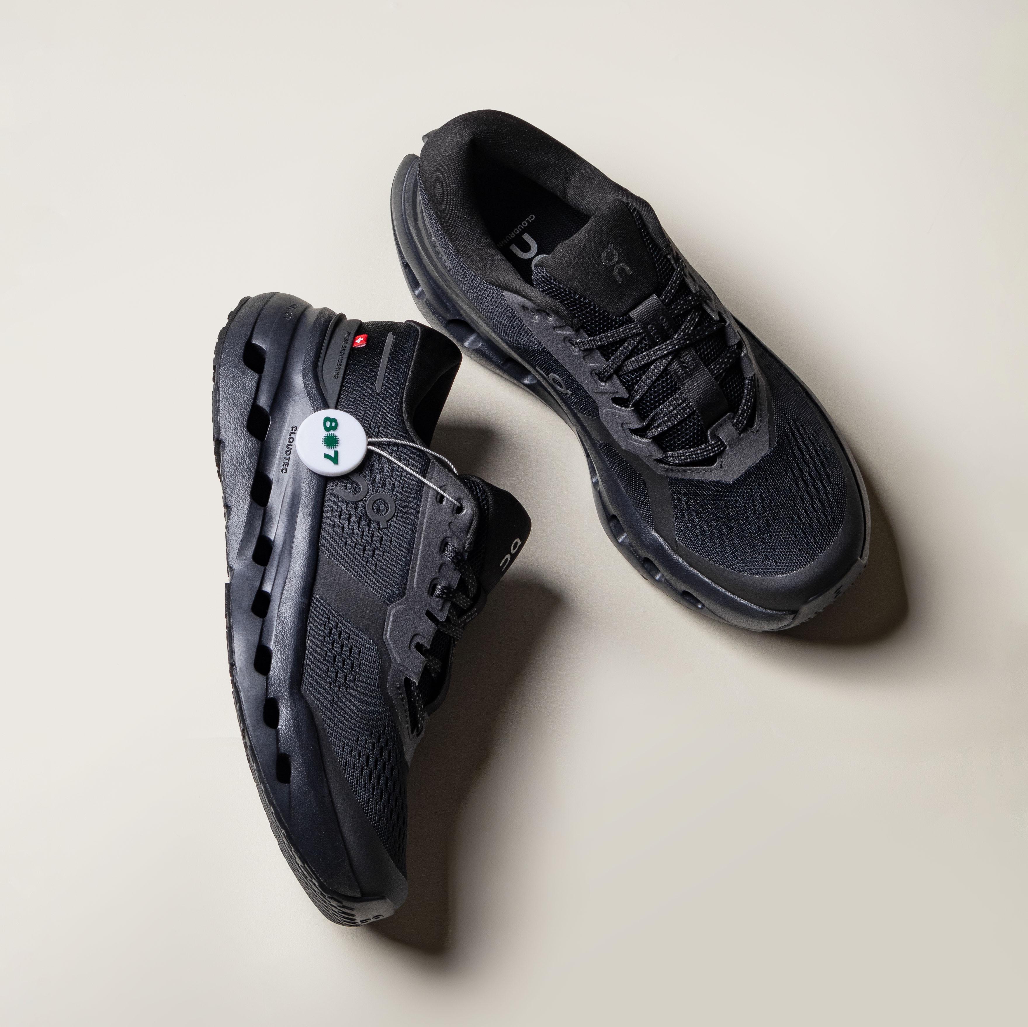 ON Cloudrunner 3 All Black