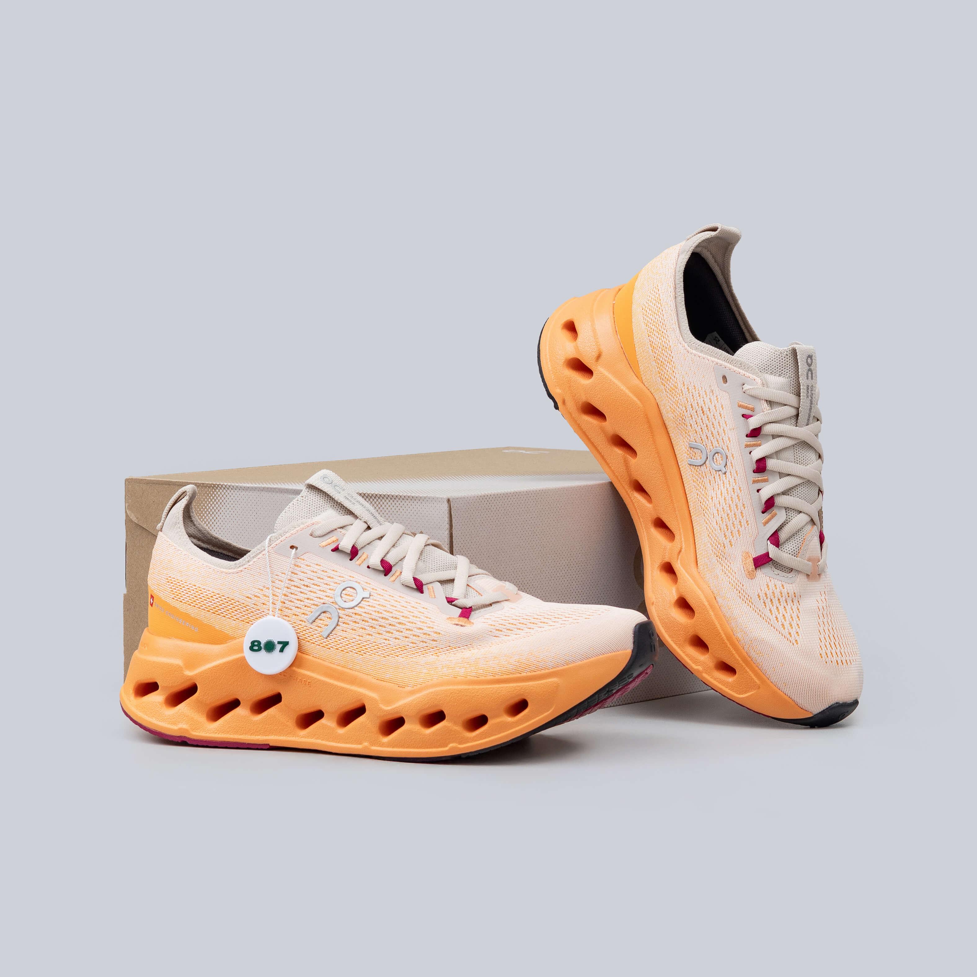 ON Cloudsurfer Max Pearl Tangerine