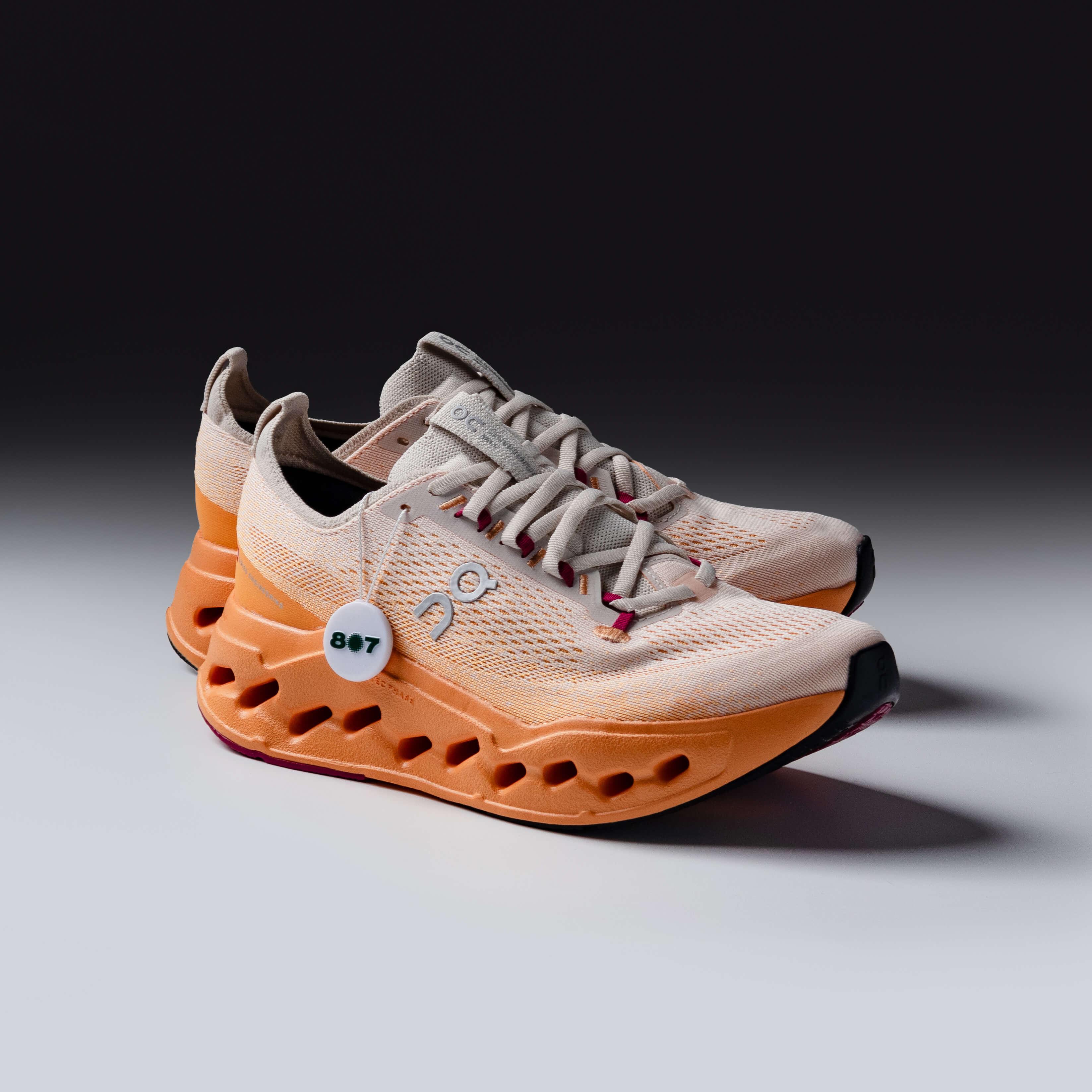 ON Cloudsurfer Max Pearl Tangerine