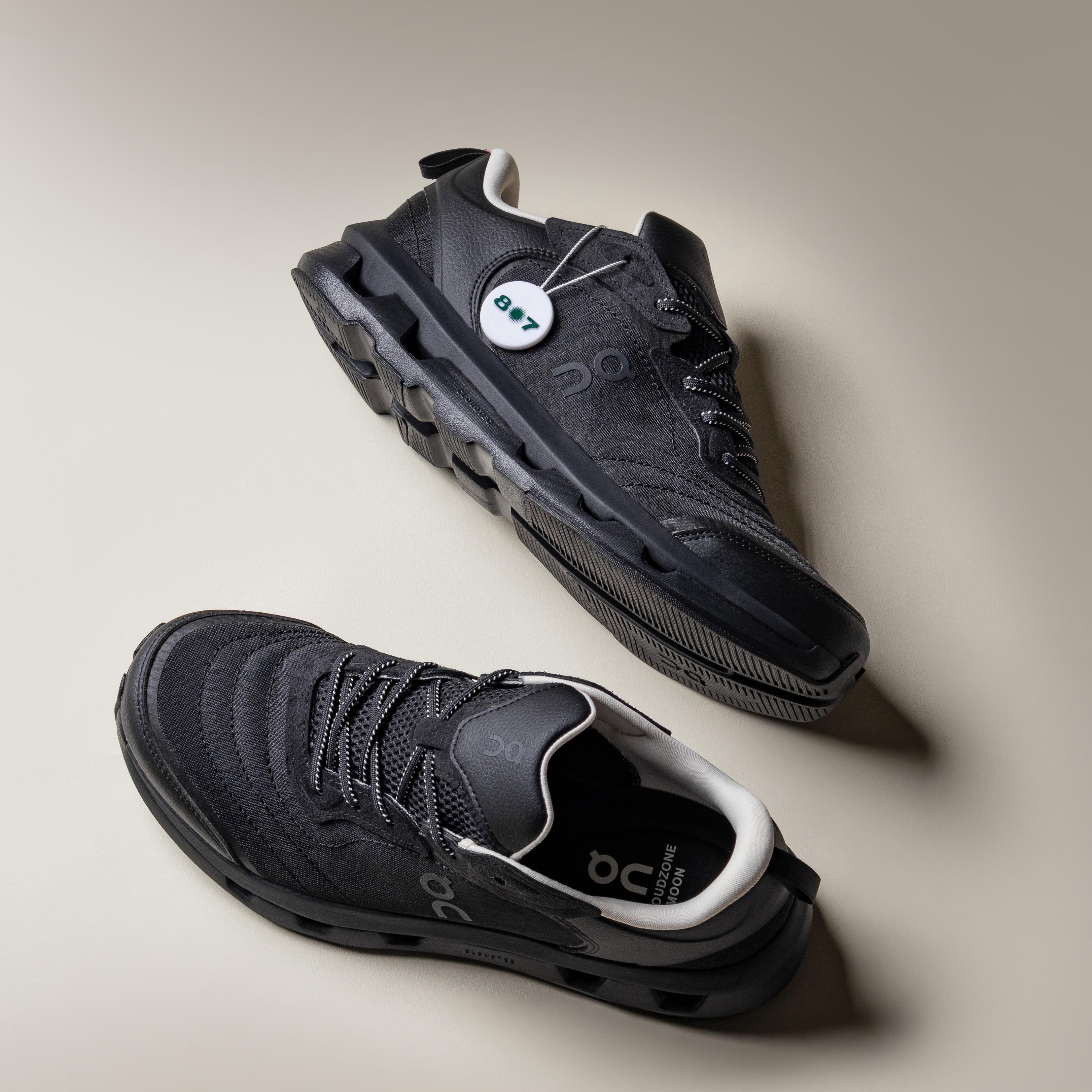 ON Cloudzone Moon Zendaya Black Dew