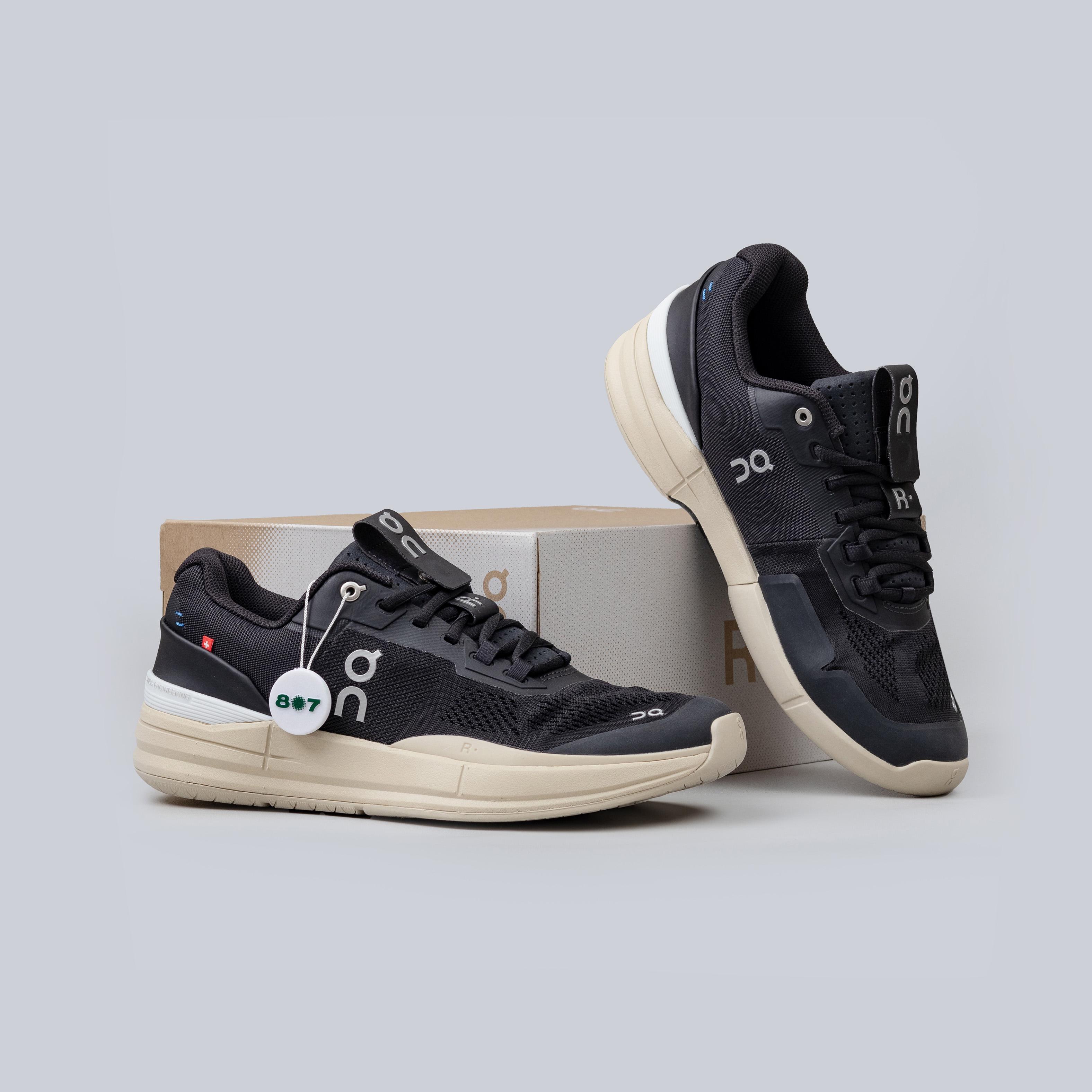 ON The Roger Pro Black Sand