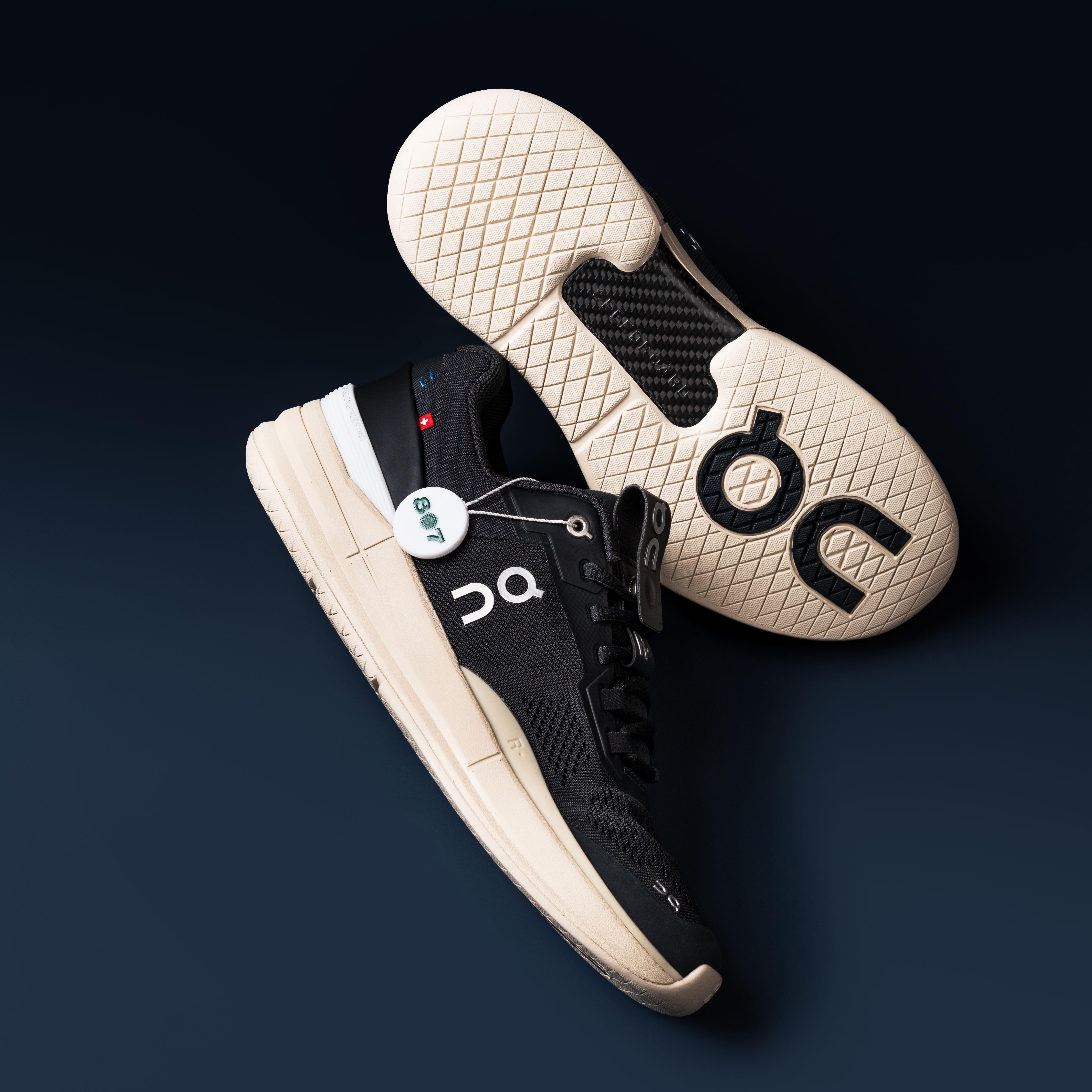 ON The Roger Pro Black Sand