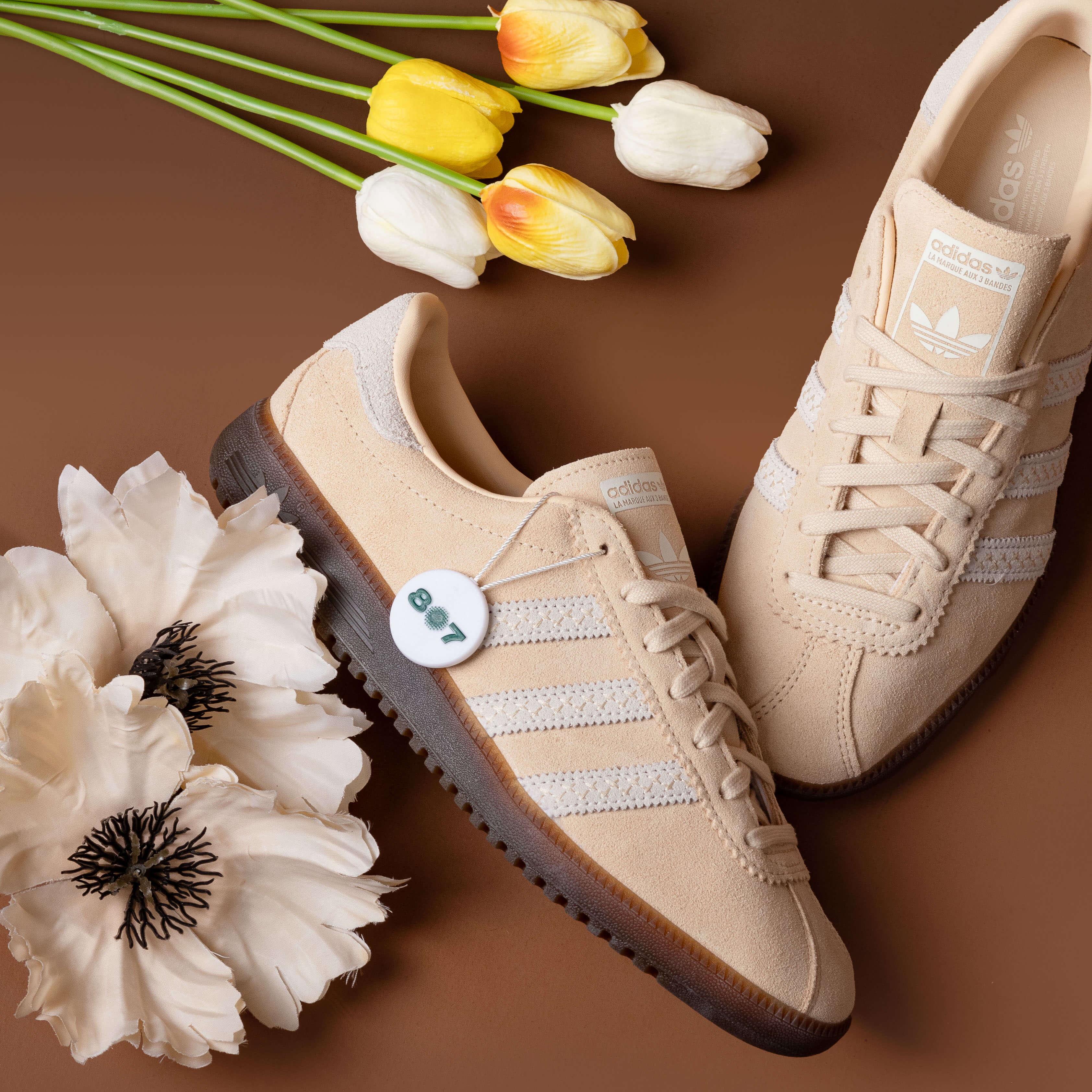 Adidas Bermuda Crystal Sand Off White Gum