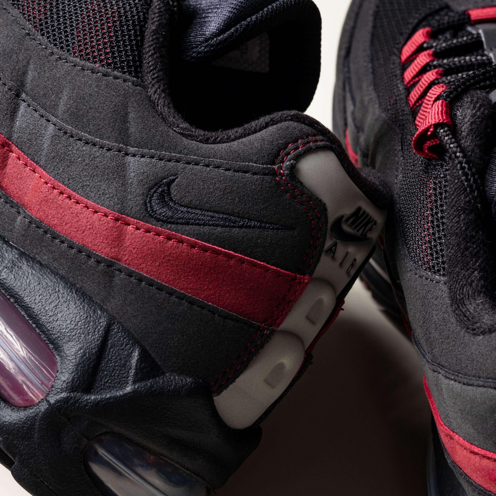 Air Max 95 OG Big Bubble Black Crimson Grey 