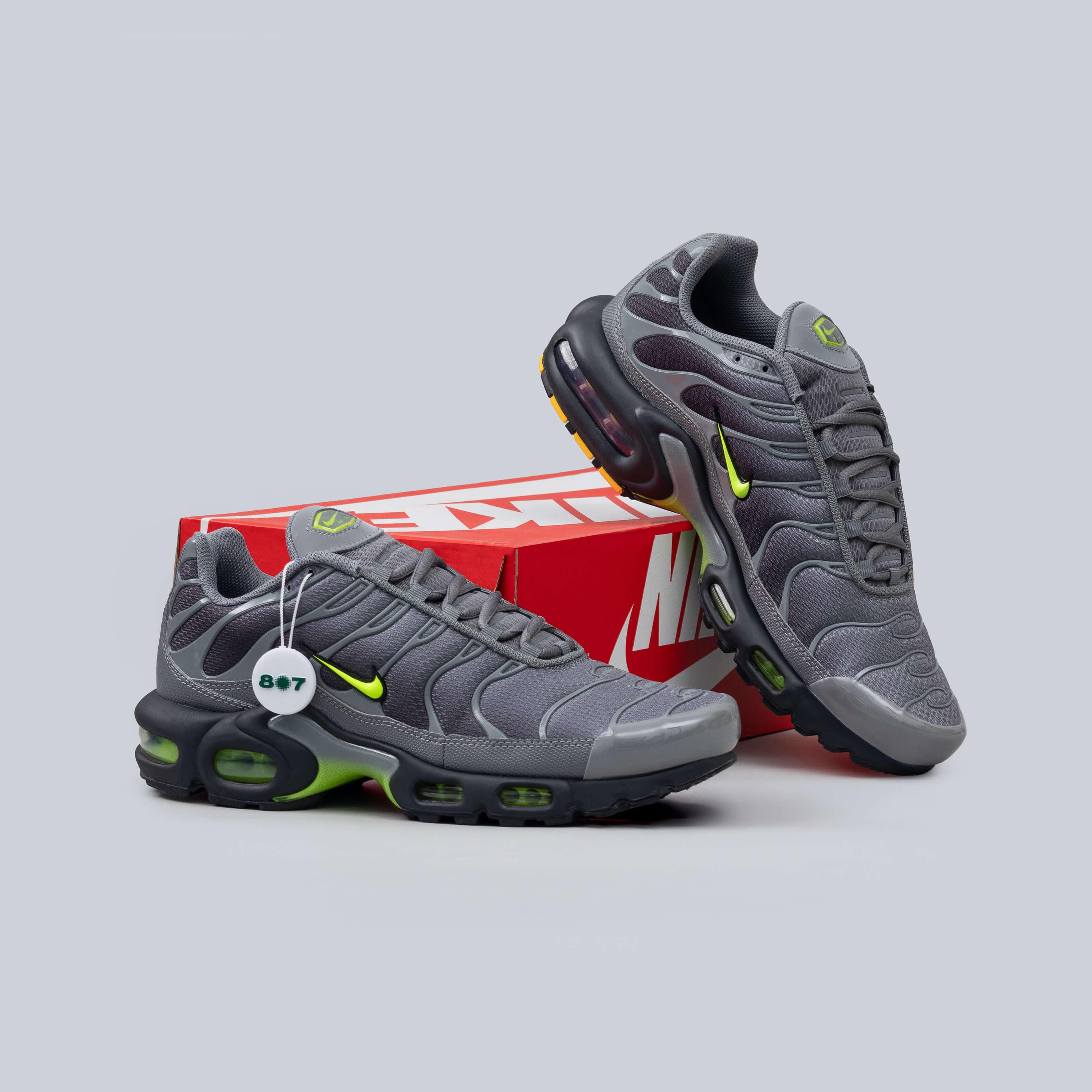 Air Max Plus Dark Grey Volt