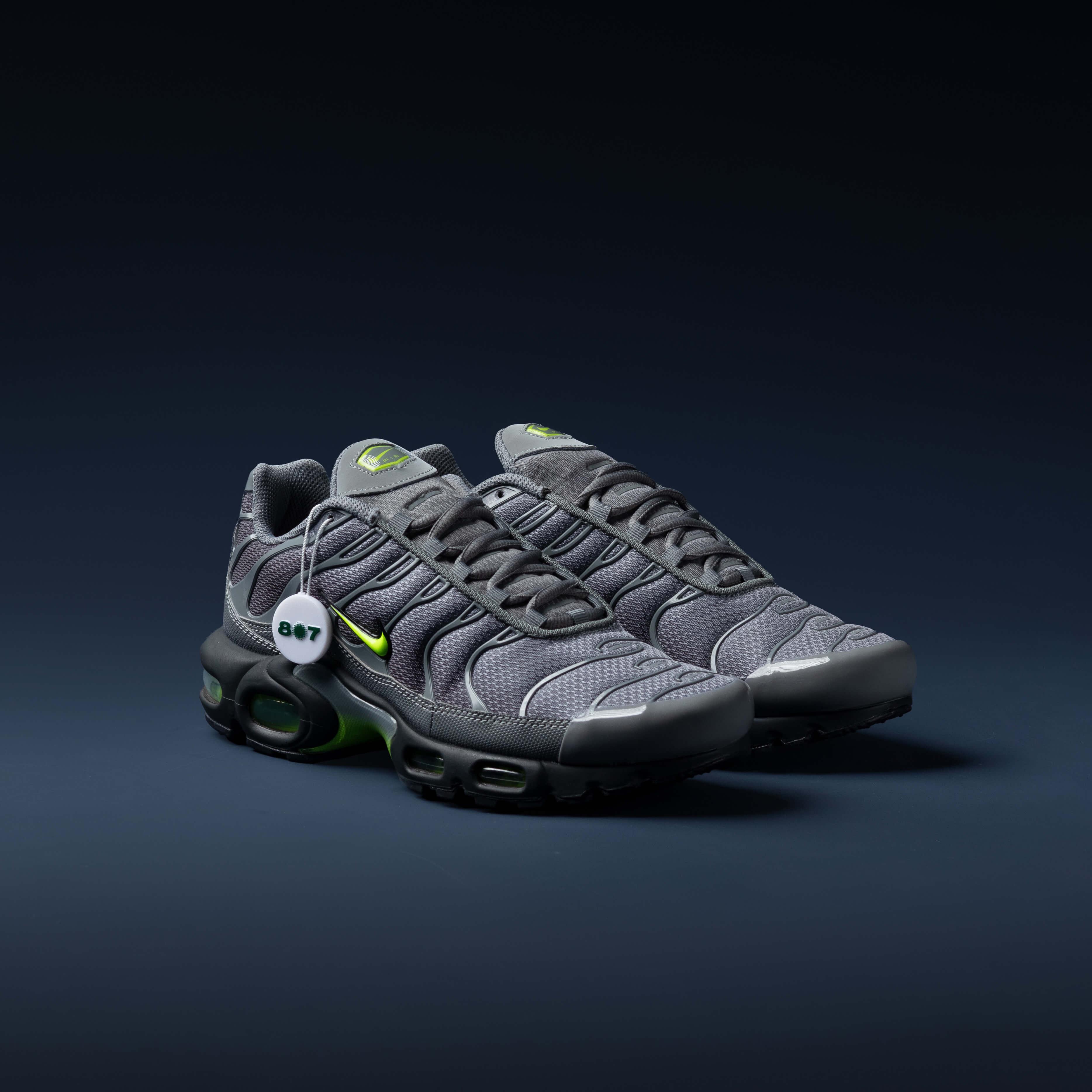 Air Max Plus Dark Grey Volt