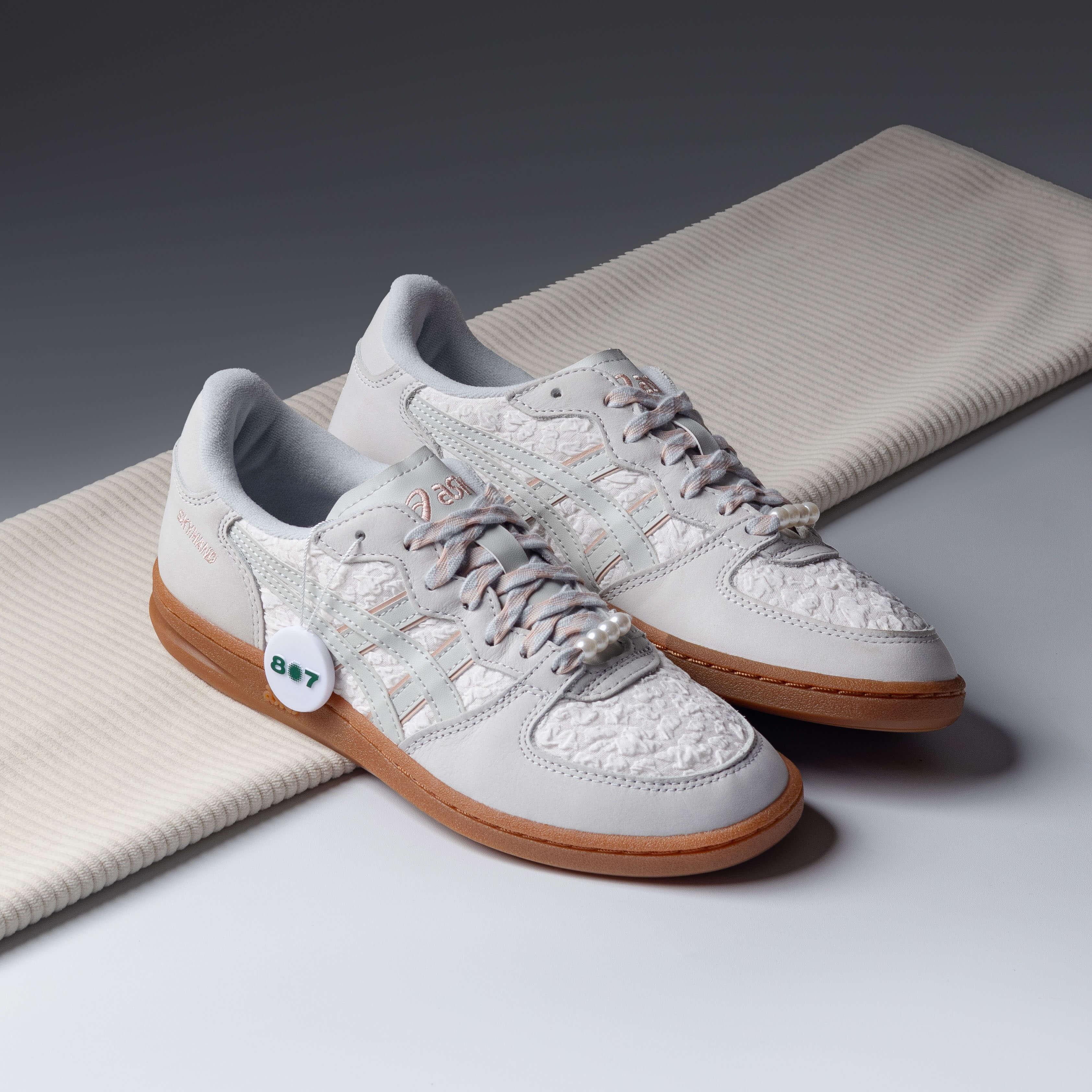 Asics Skyhand OG Blush Glacier Grey 