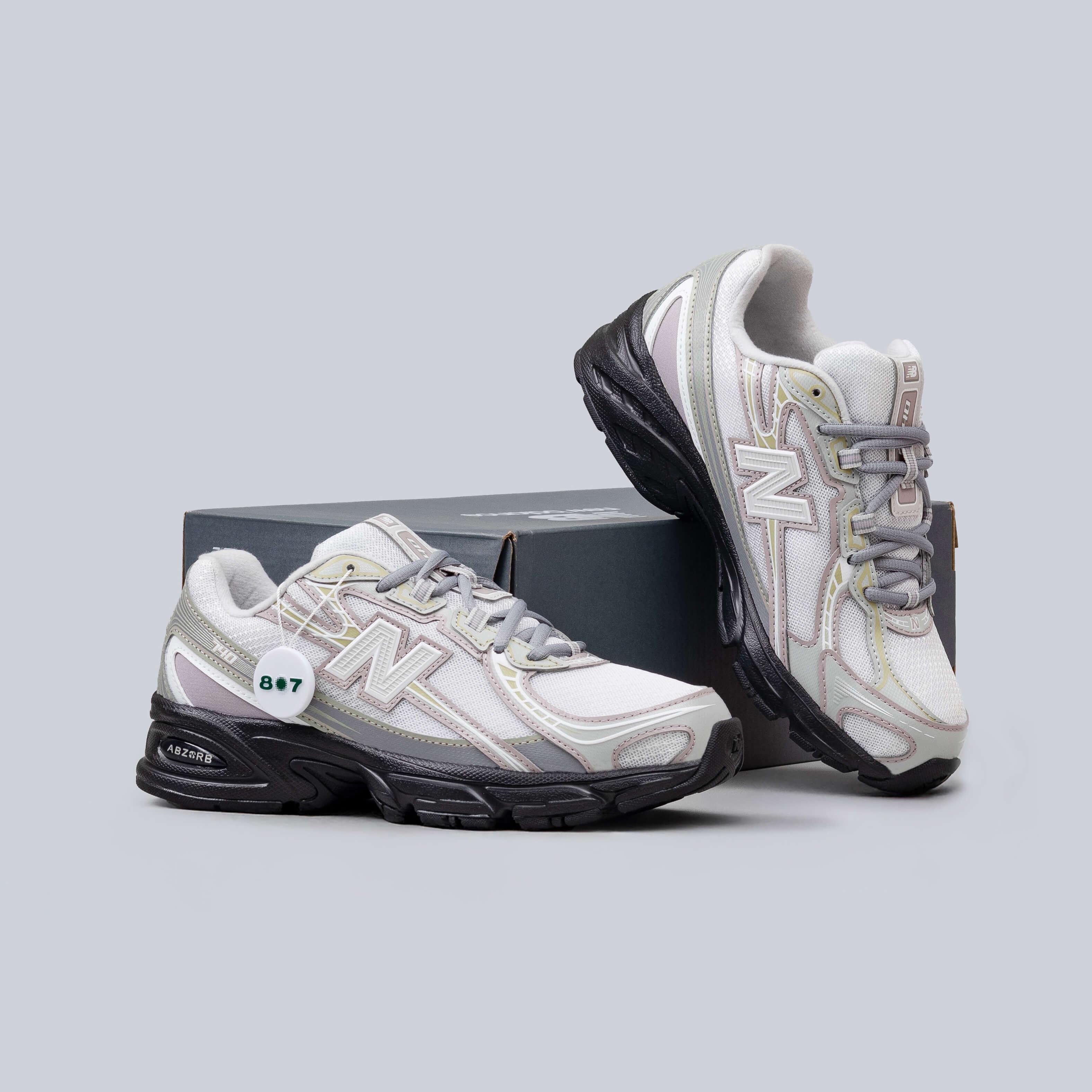 New Balance 740 Silver Metallic Rain Cloud 