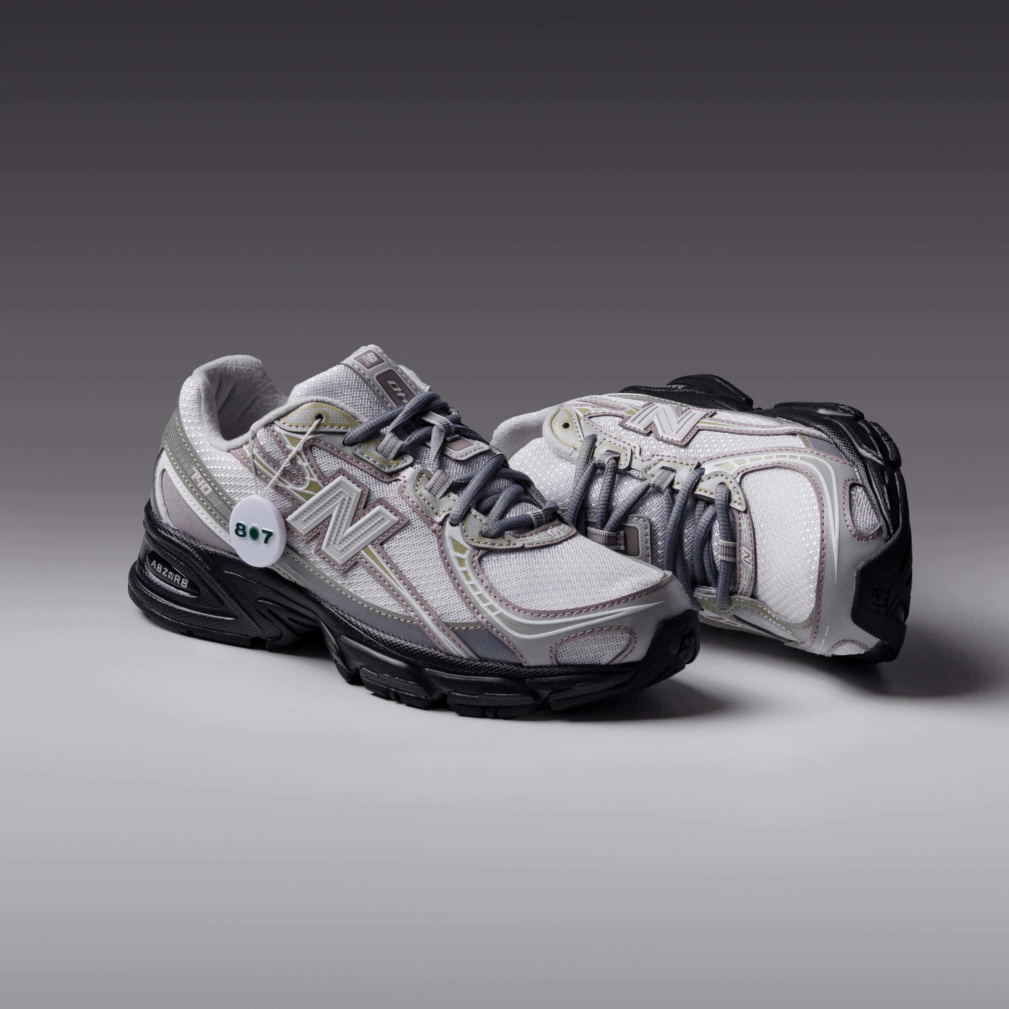 New Balance 740 Silver Metallic Rain Cloud 