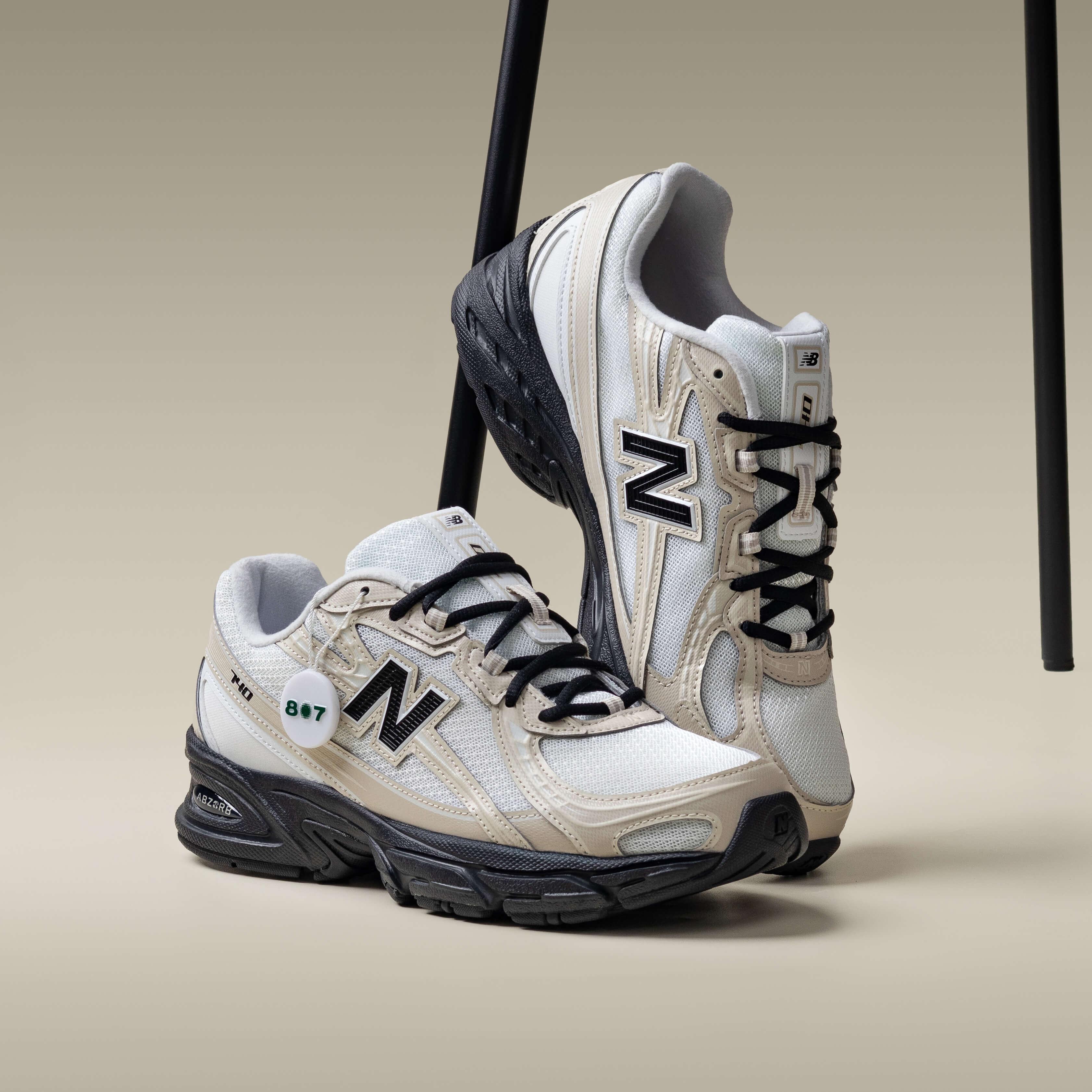New Balance 740 Timberwolf White