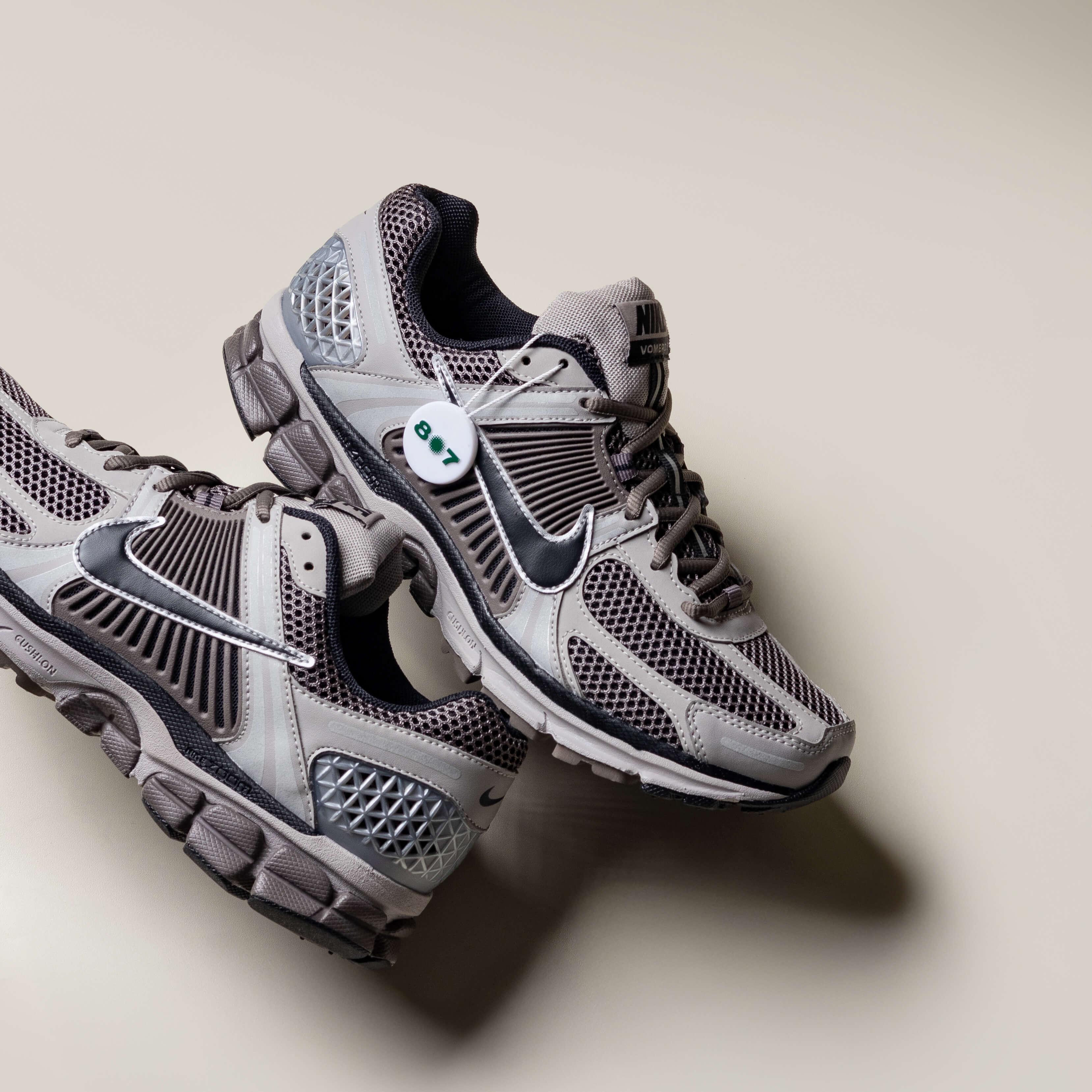 Nike Zoom Vomero 5 College Grey Cave Stone