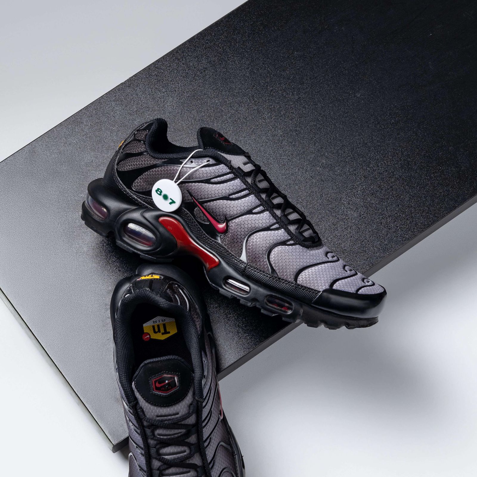 Air Max Plus Black Team Crimson - 807GARAGE