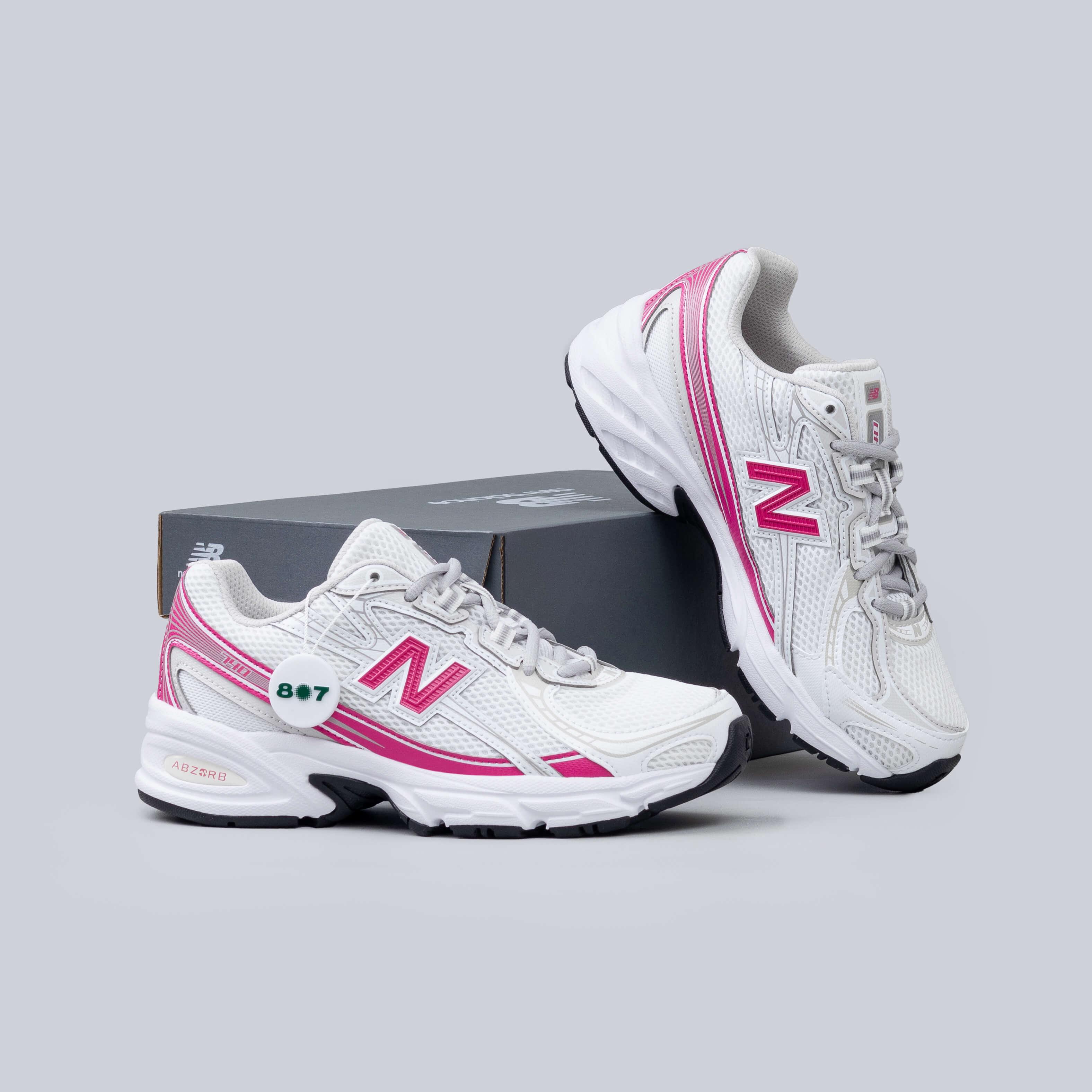 New Balance 740 White Pink