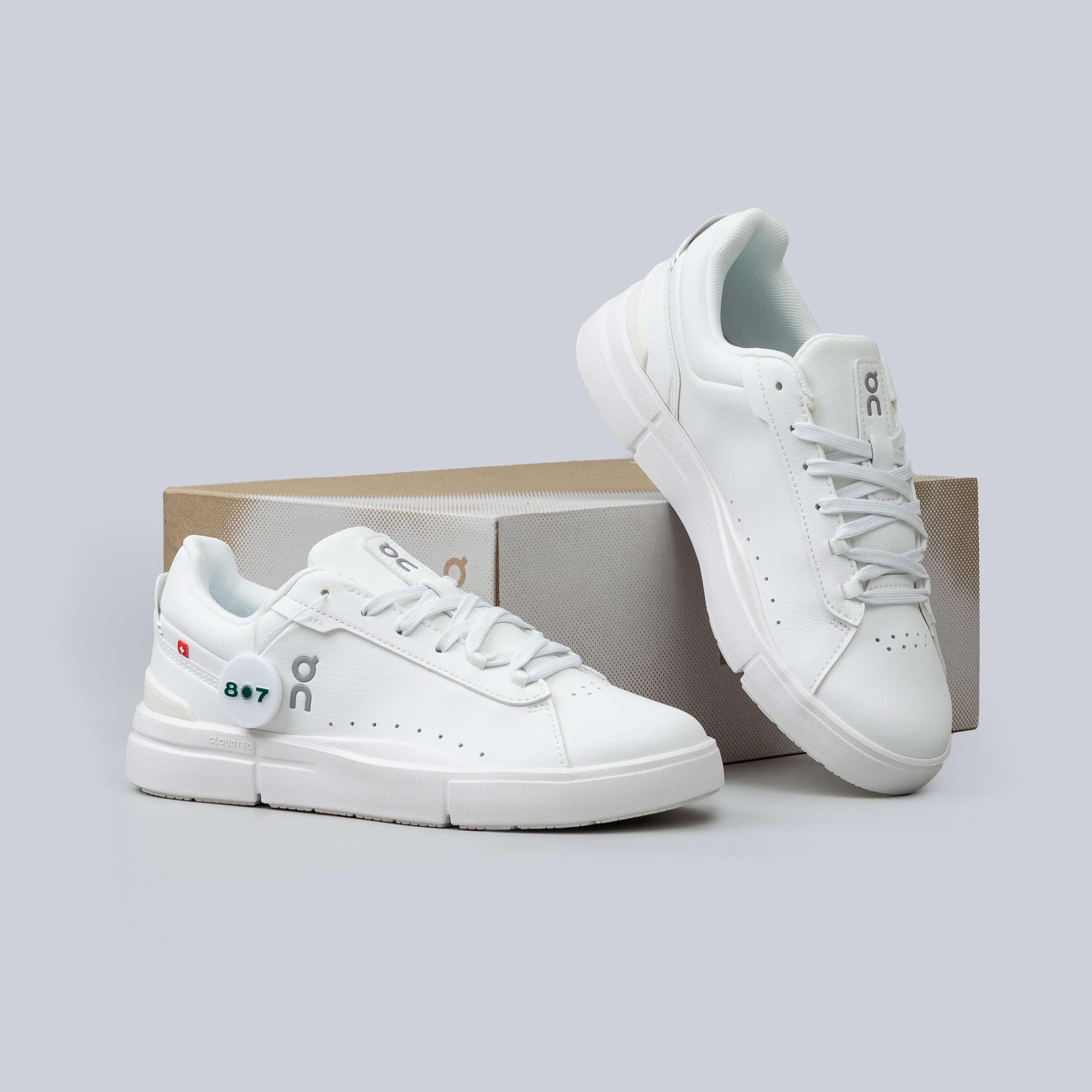 ON The Roger Advantage White