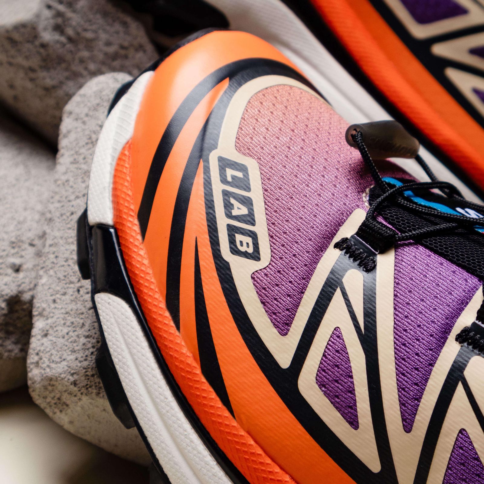 Salomon XT6 Black Almond Dragon