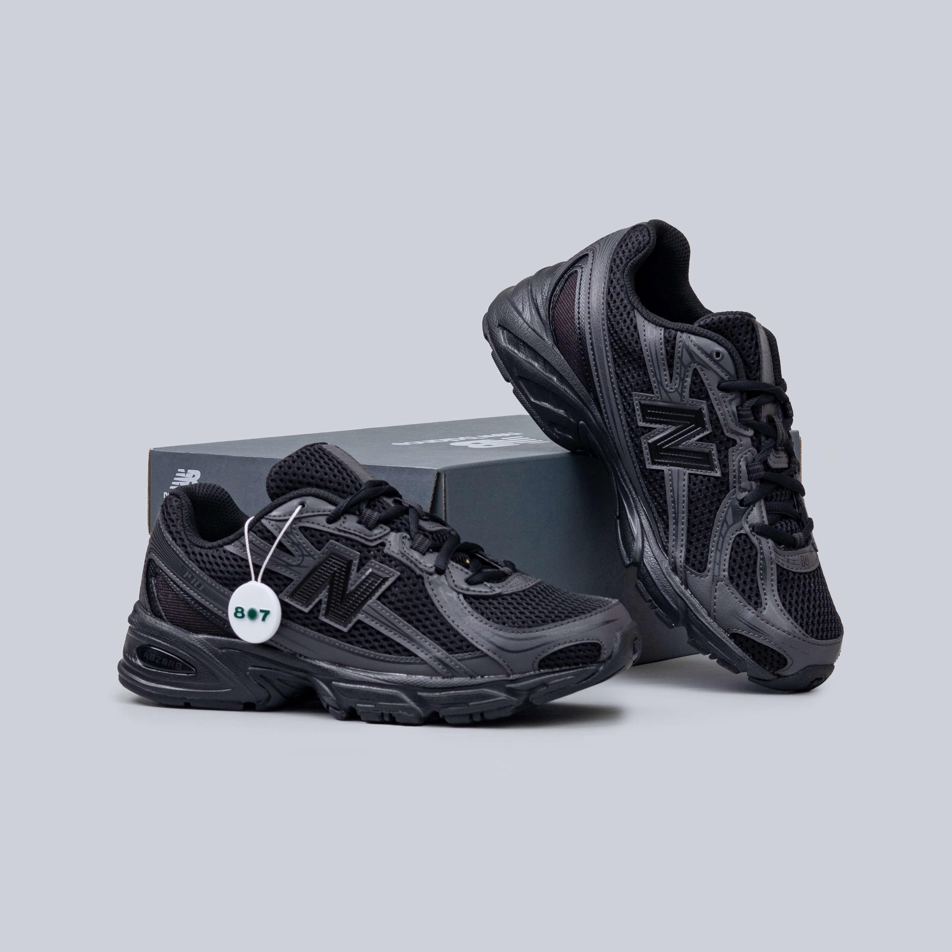 New Balance 1906L Triple Black - 807GARAGE