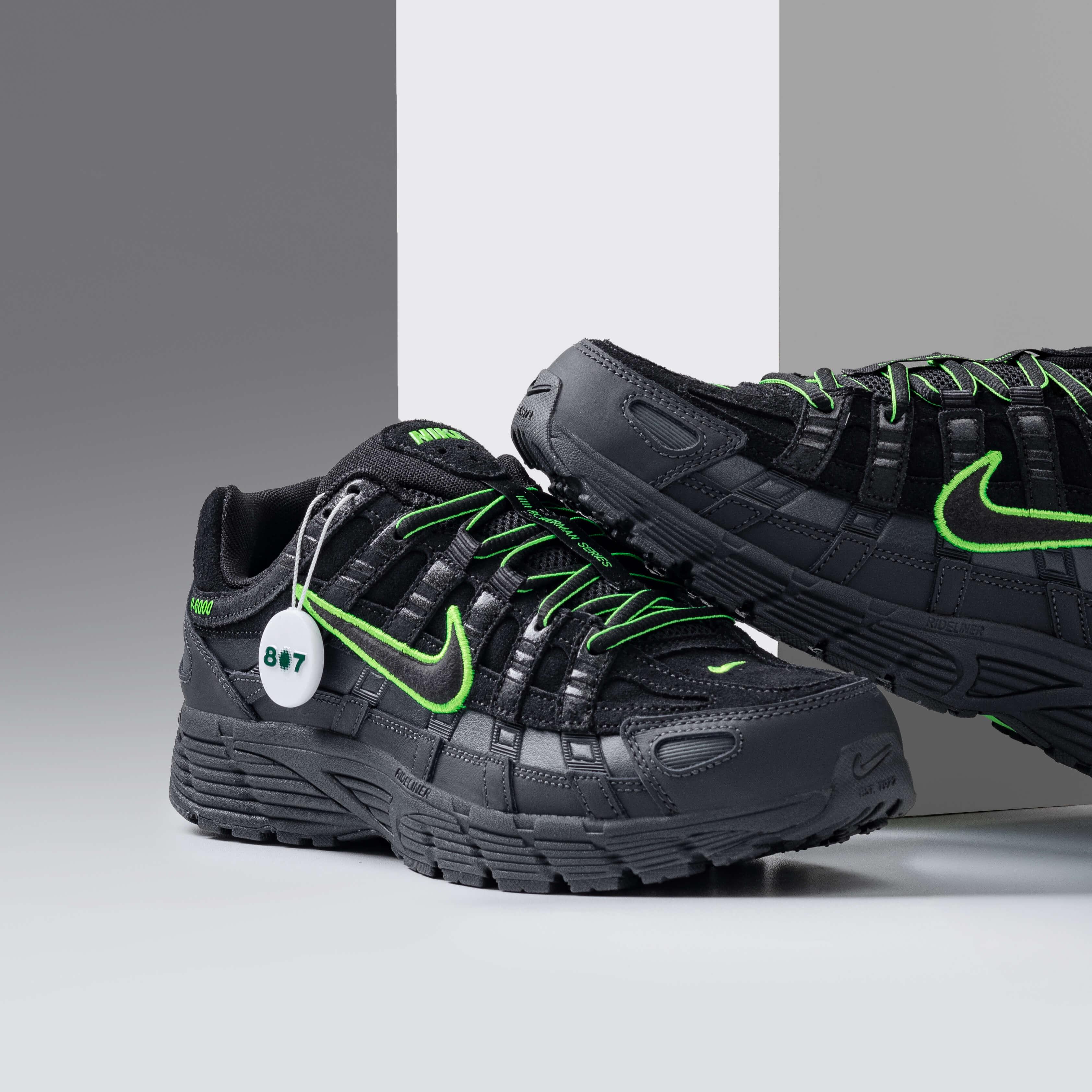 Nike P6000 PRM Black Green Strike