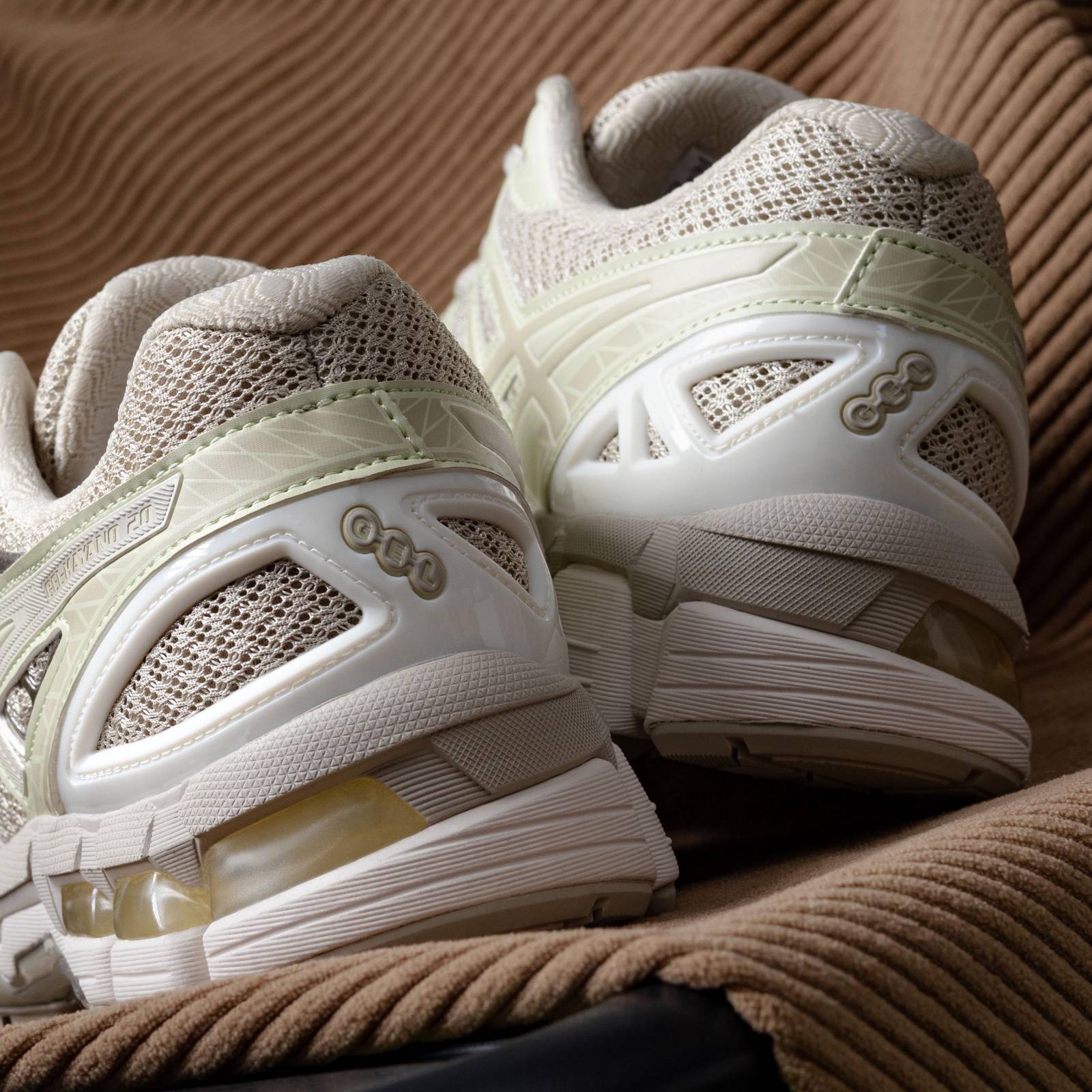 Asics Gel Kayano 20 Fossil Cream
