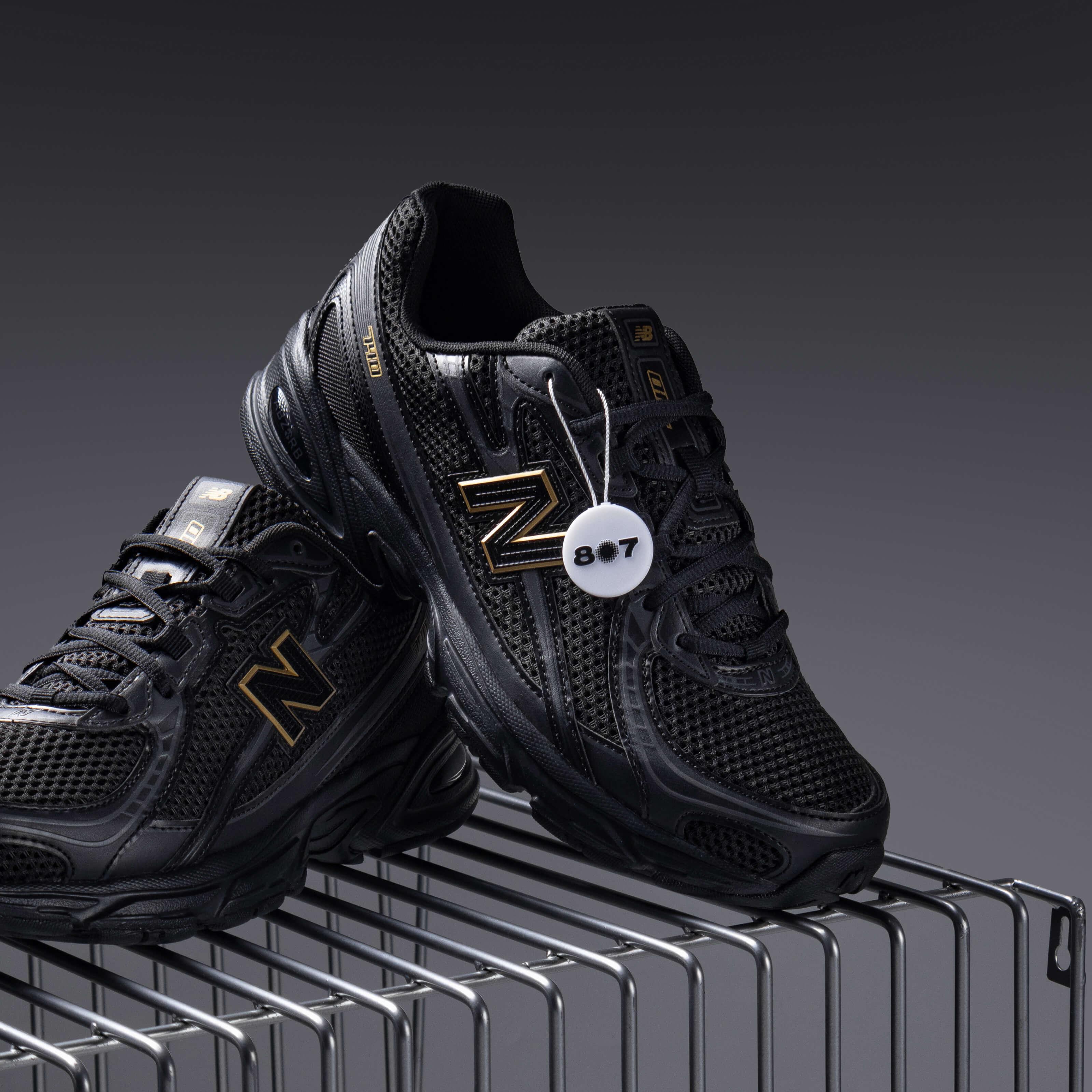 New Balance 740 Black Gold Metallic