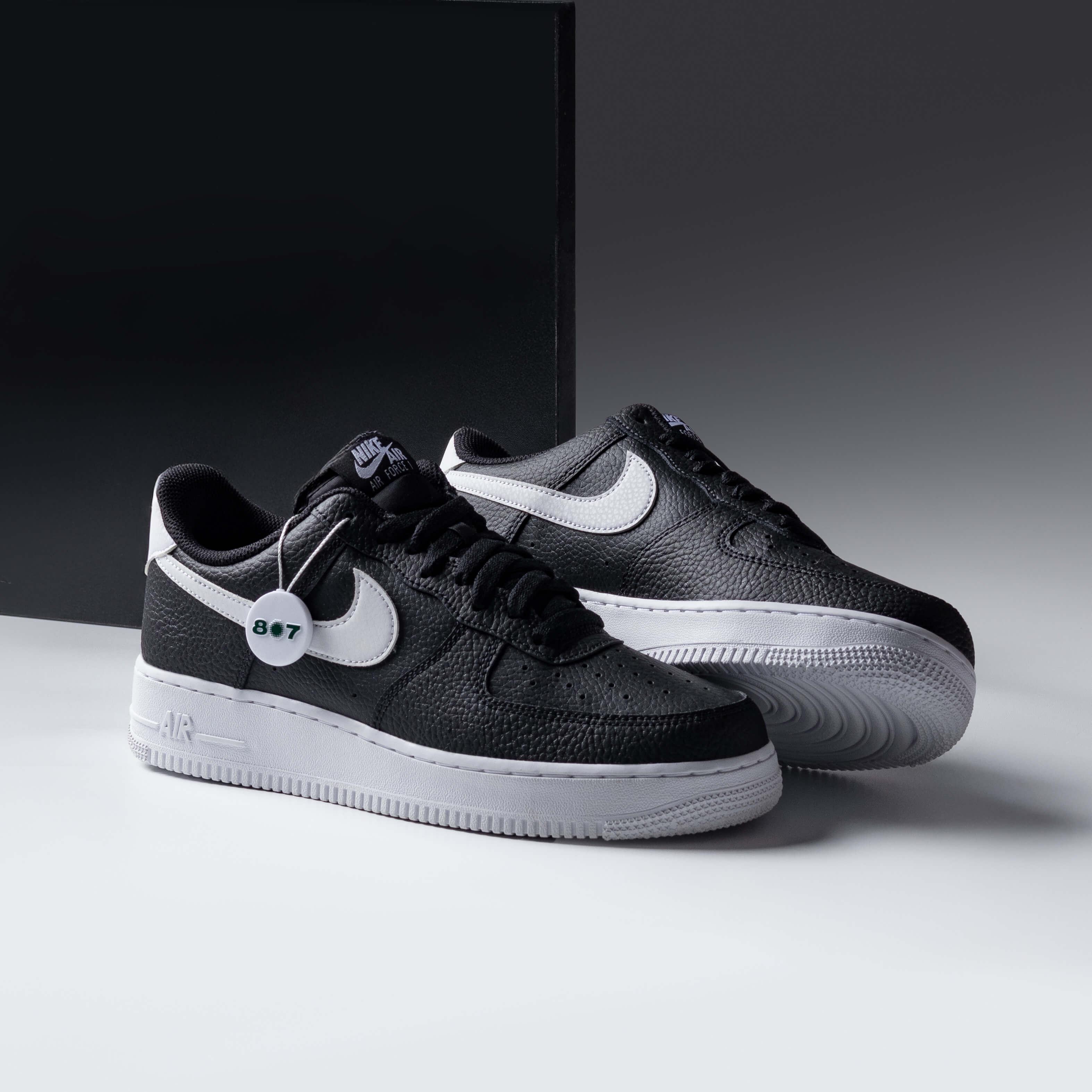 Nike Air Force 1 Low 07 Black White Pebbled Leather