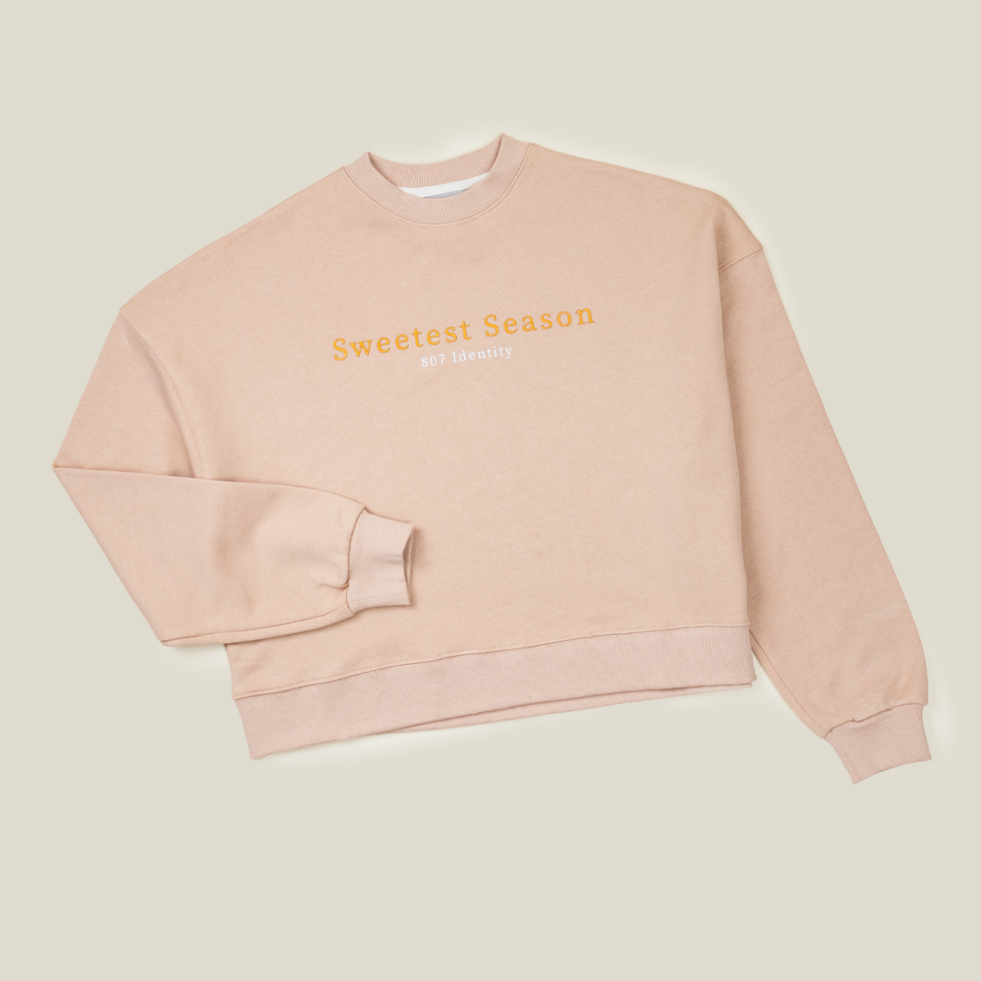 807 Identity Women Ribbon Crewneck